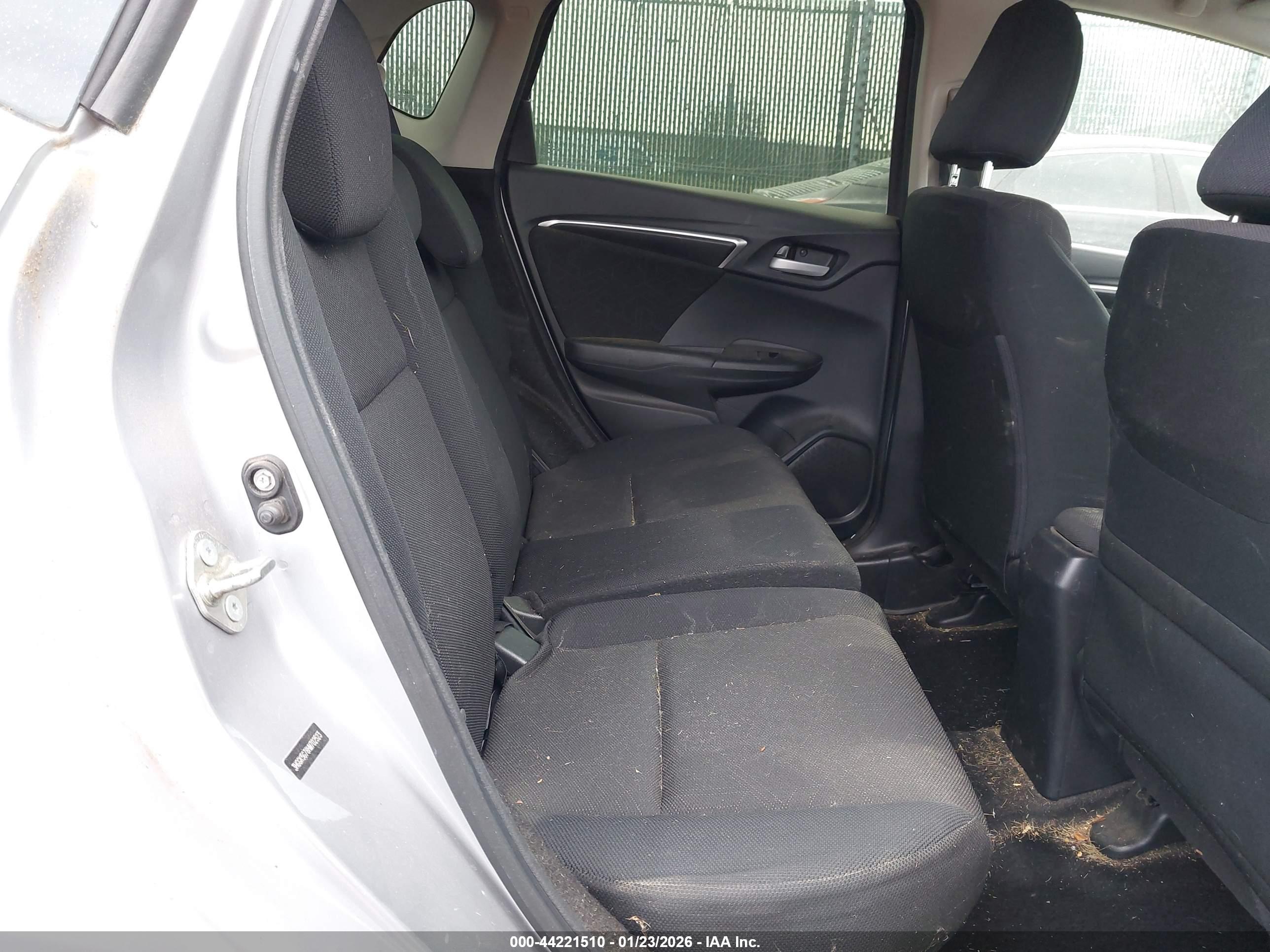 HONDA FIT image 8