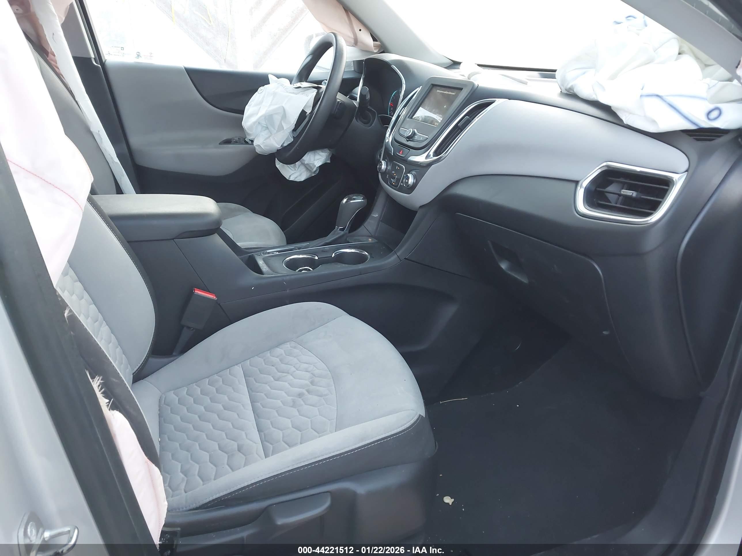 CHEVROLET EQUINOX image 5