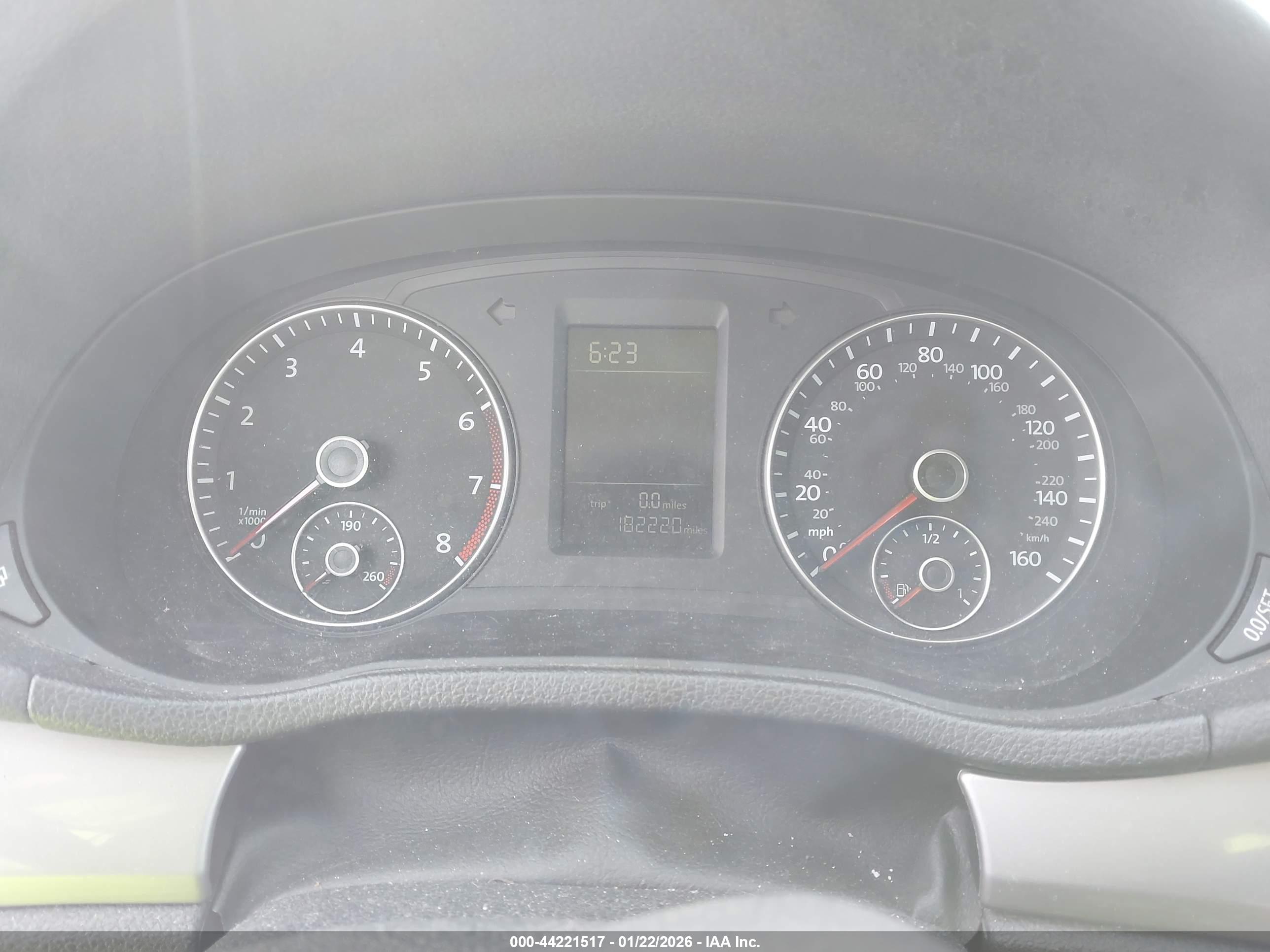 VOLKSWAGEN PASSAT image 7