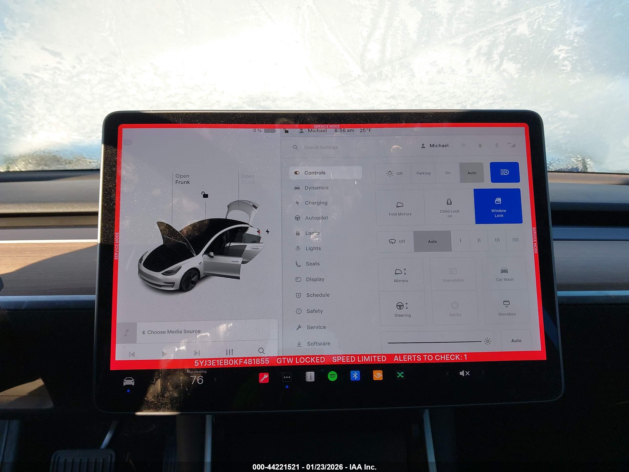 TESLA MODEL image 7