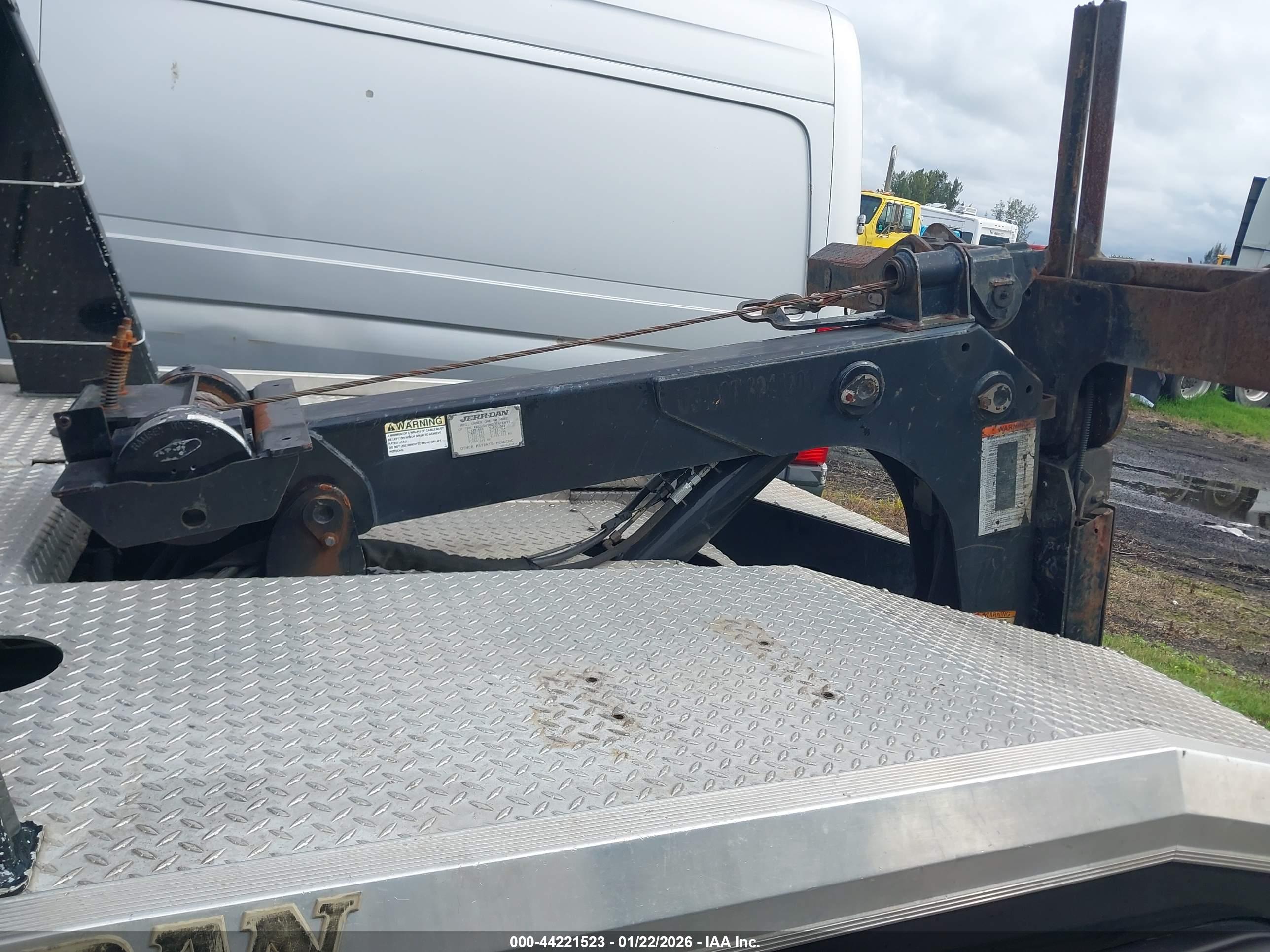 FORD F-450 image 8