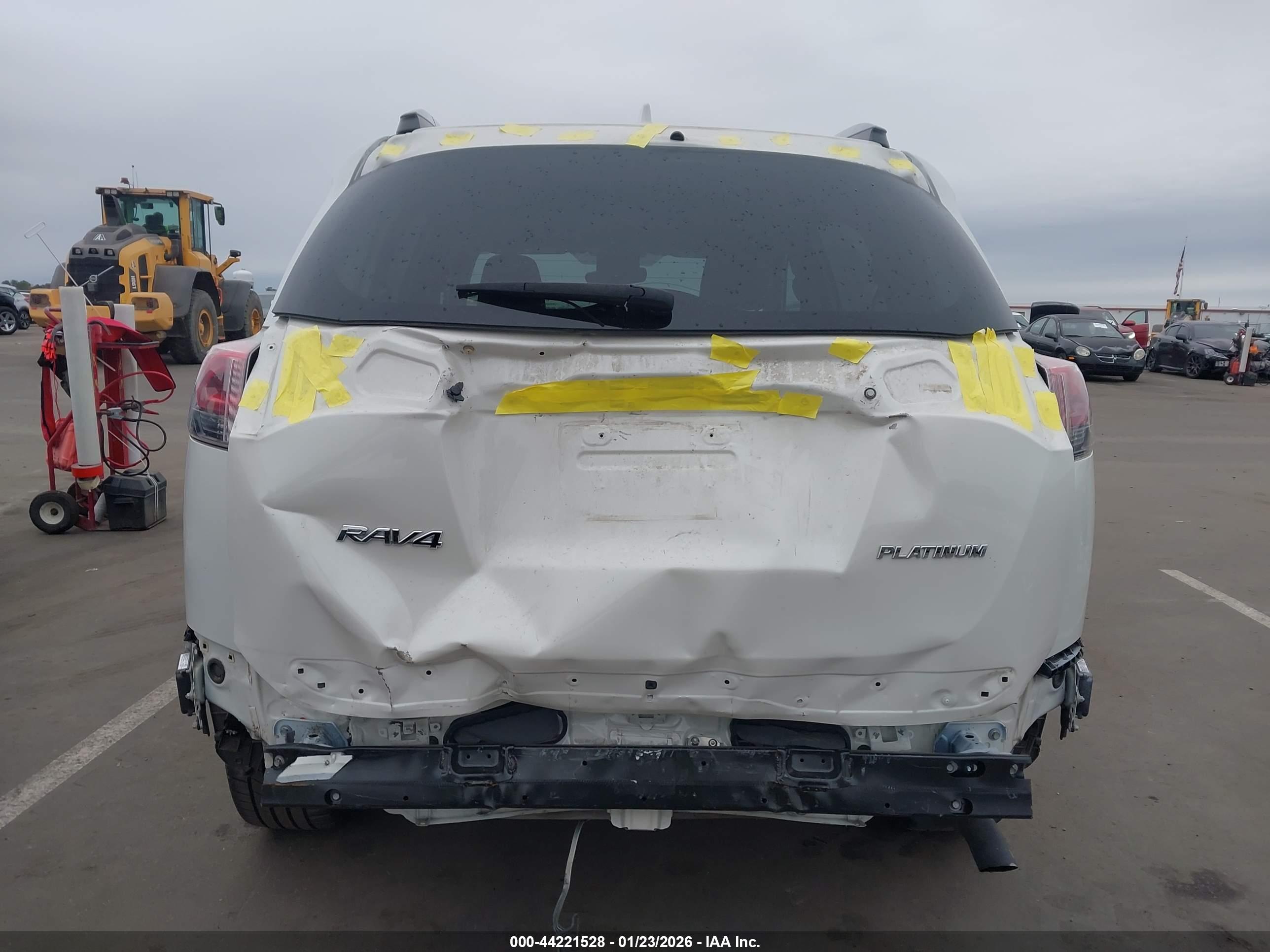 TOYOTA RAV4 image 6