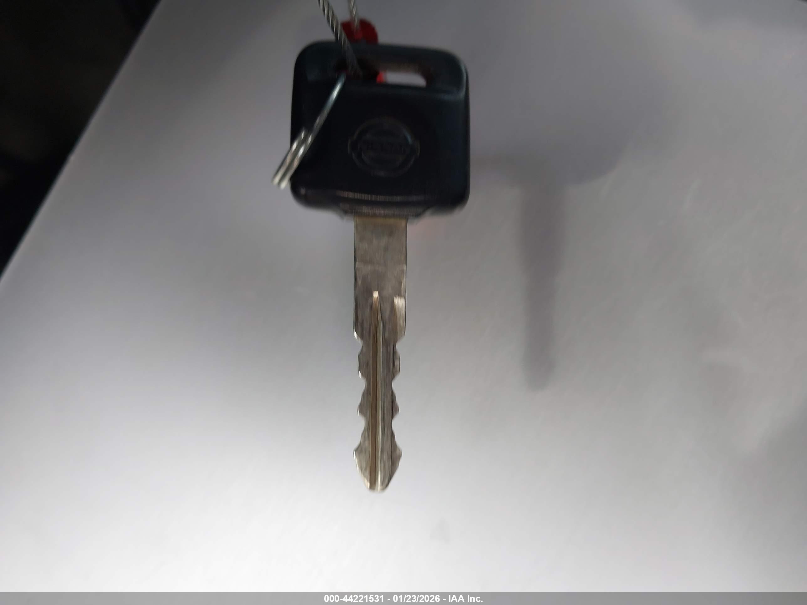 NISSAN FRONTIER image 11