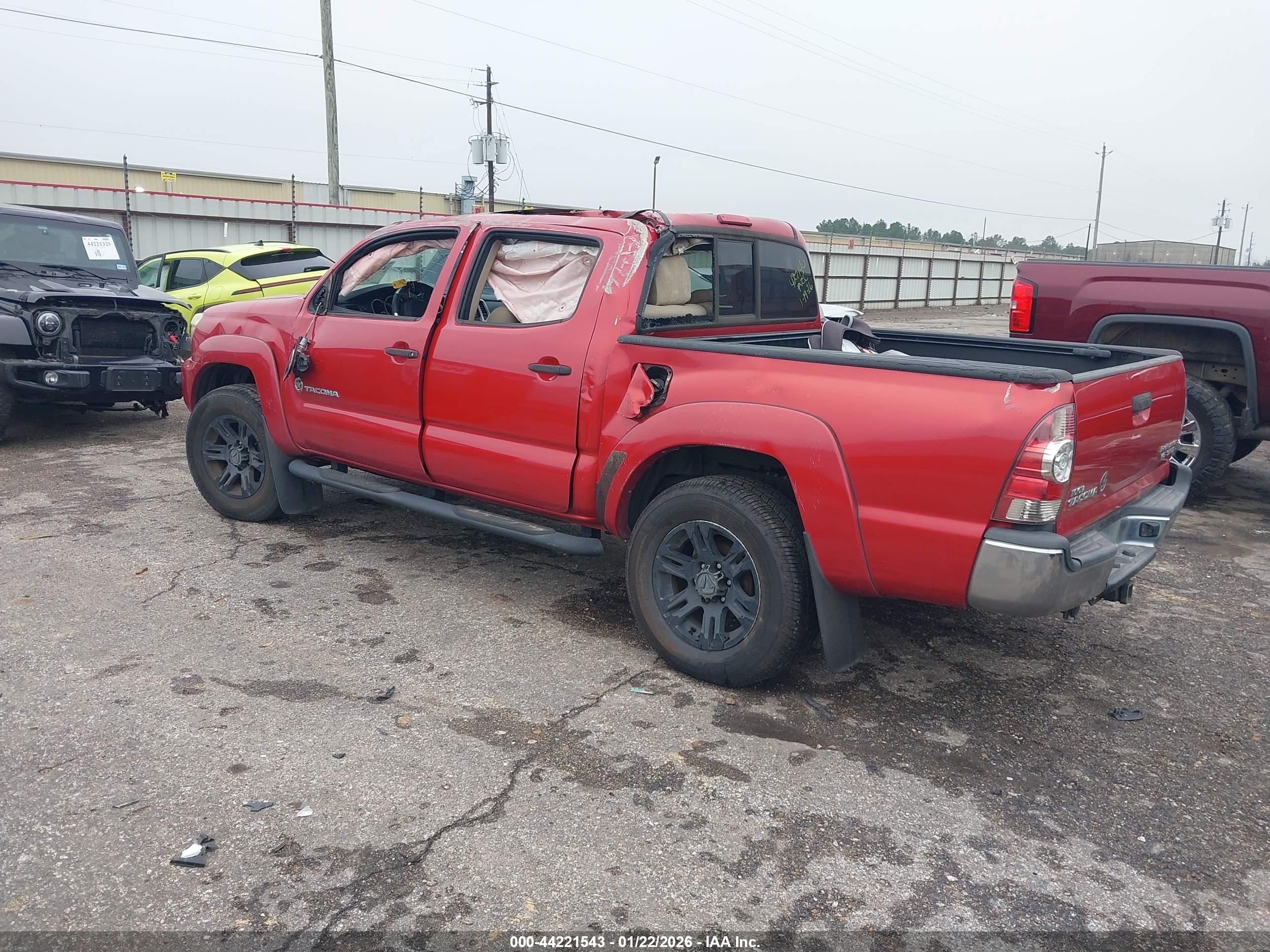 TOYOTA TACOMA image 3