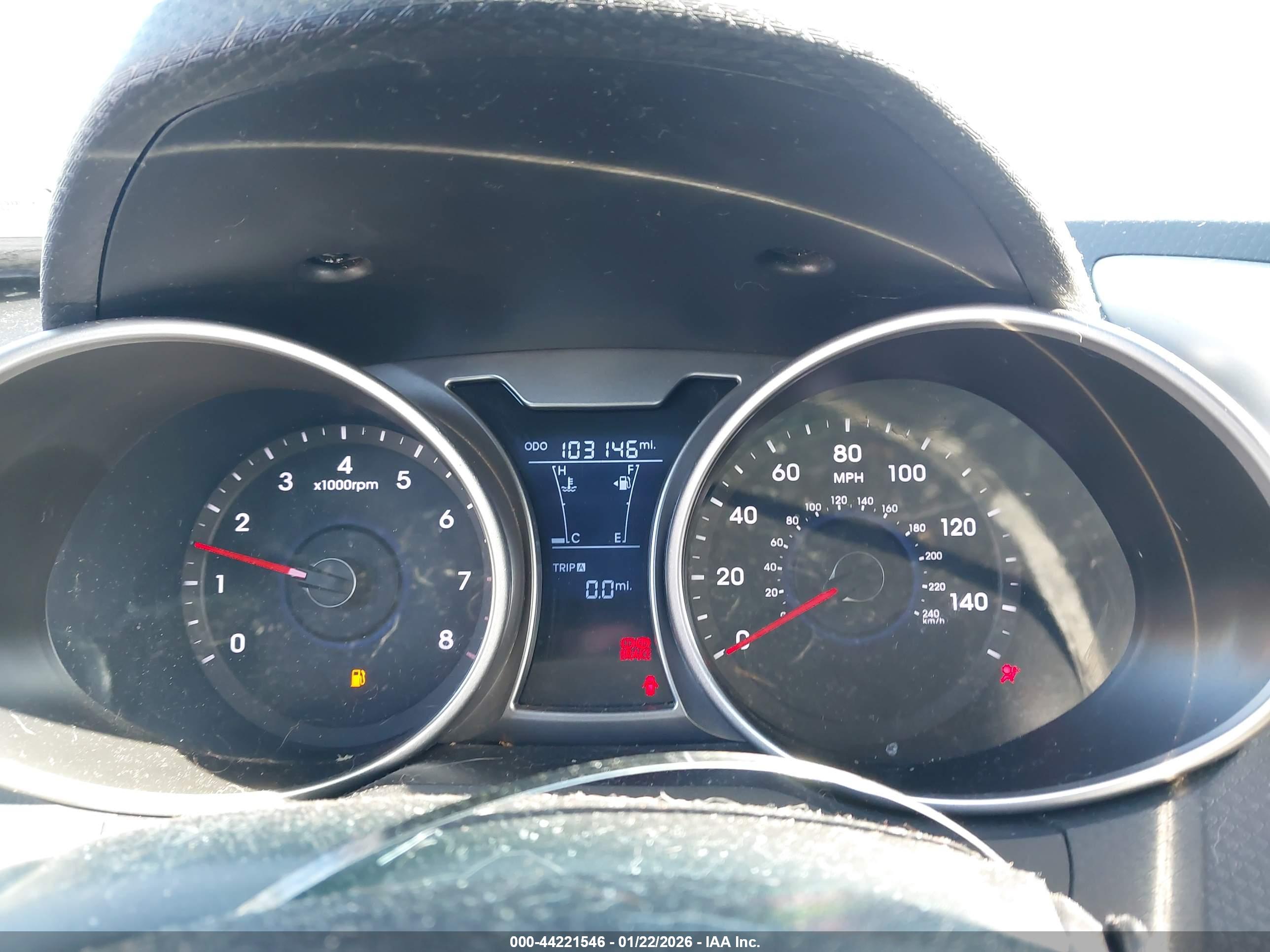 HYUNDAI VELOSTER image 7