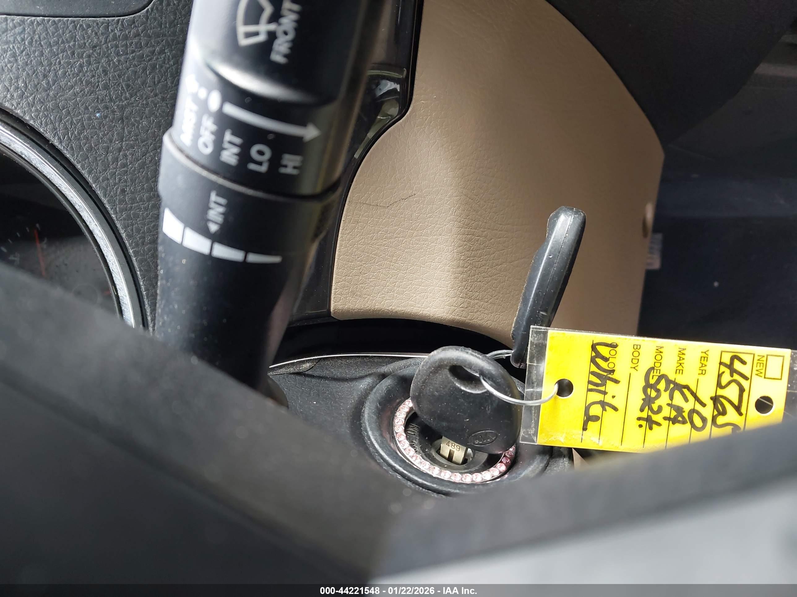 KIA SORENTO image 11