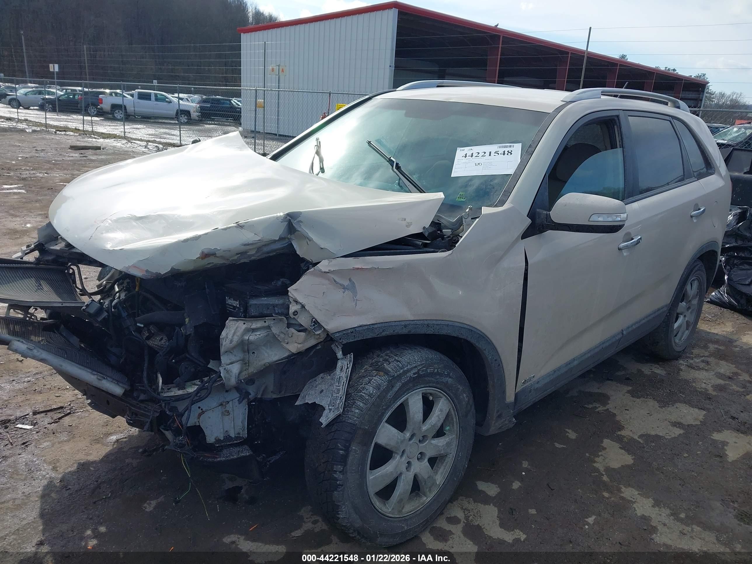 KIA SORENTO image 2