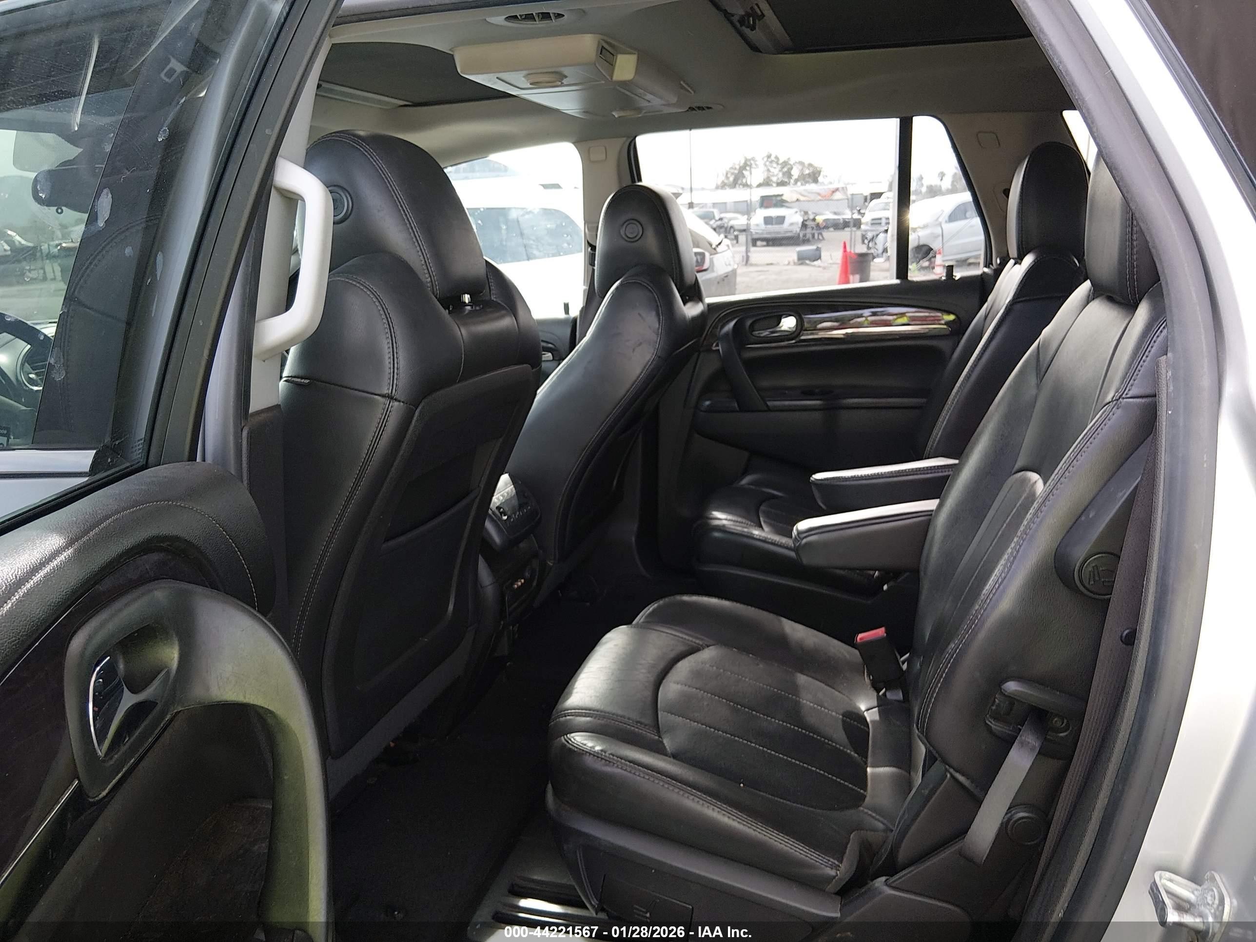 BUICK ENCLAVE image 8
