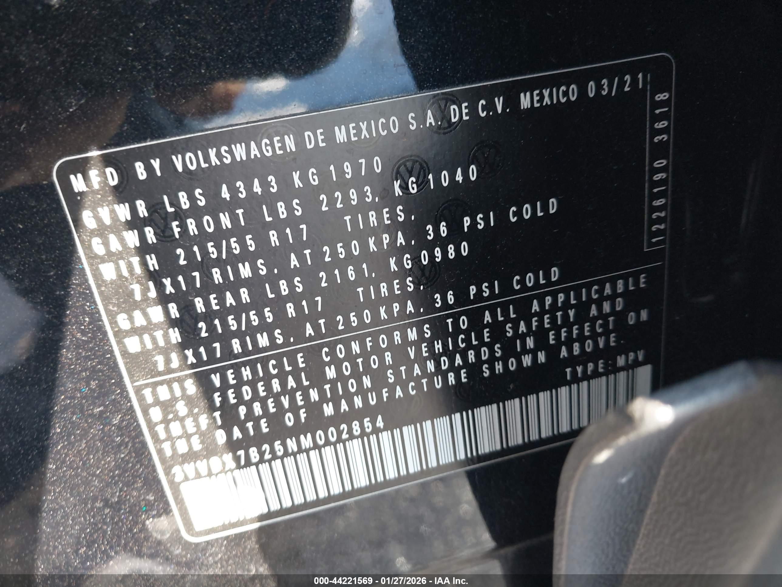 VOLKSWAGEN TAOS image 9
