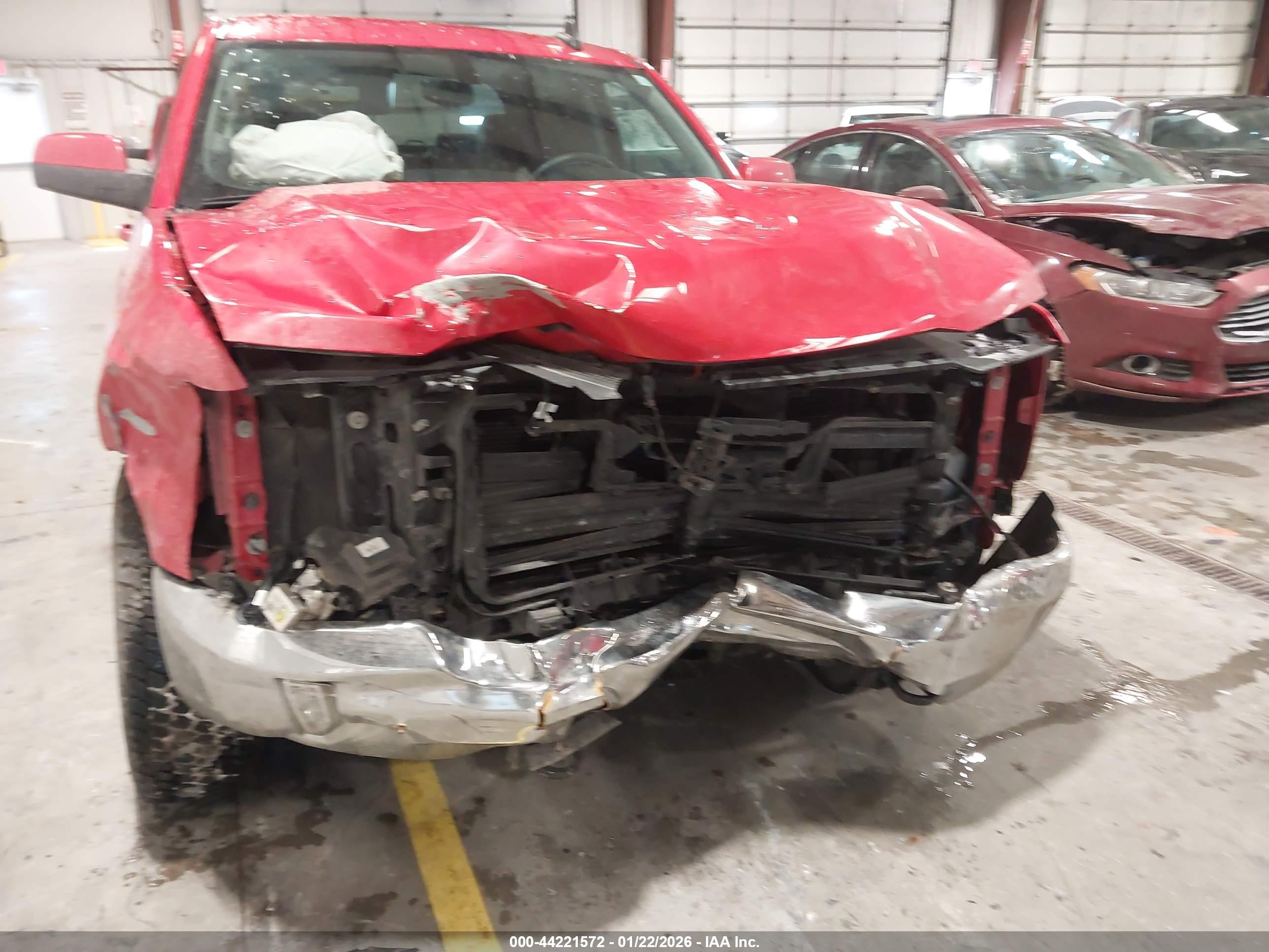CHEVROLET SILVERADO image 6