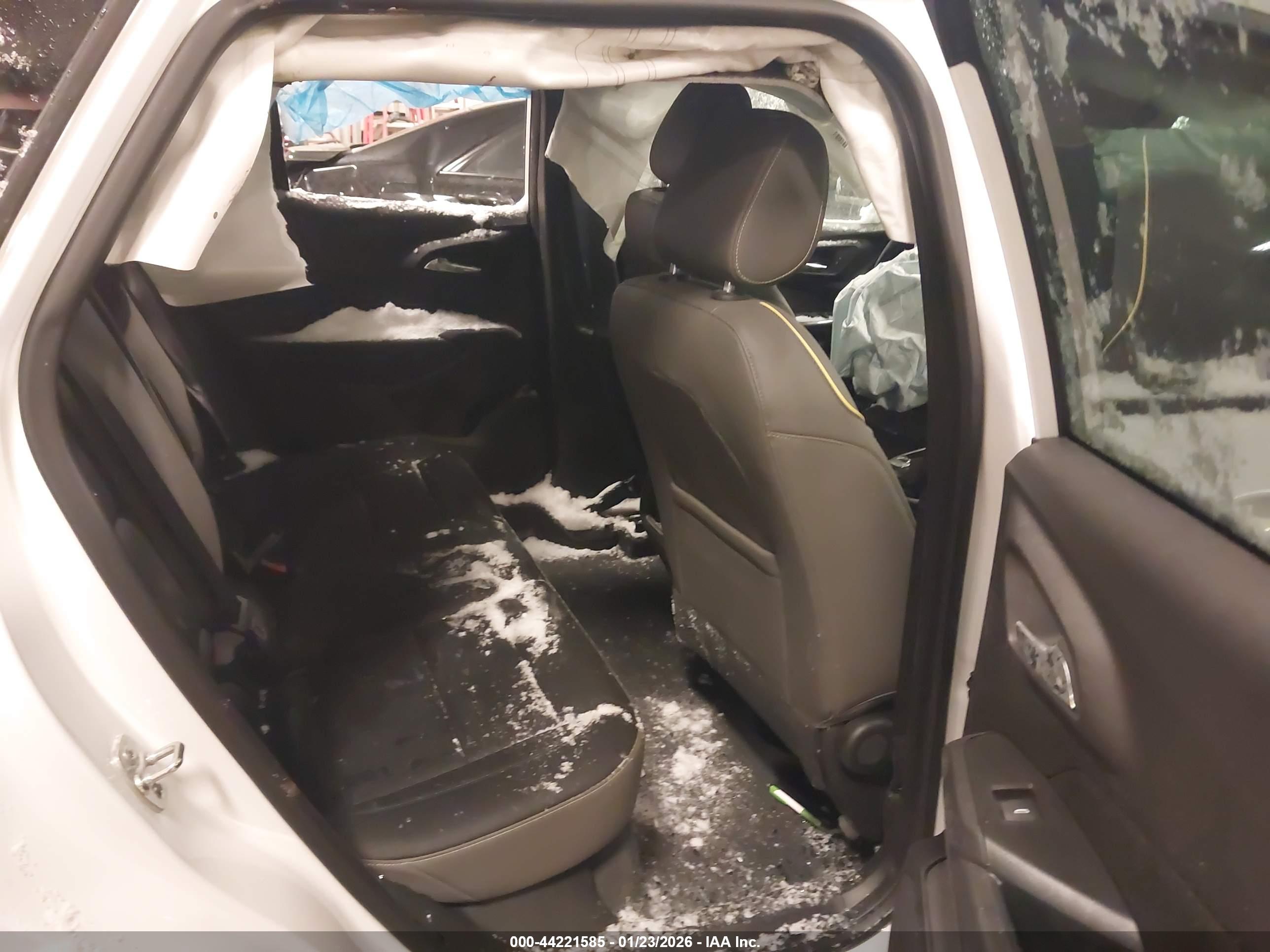 CHEVROLET TRAX image 8