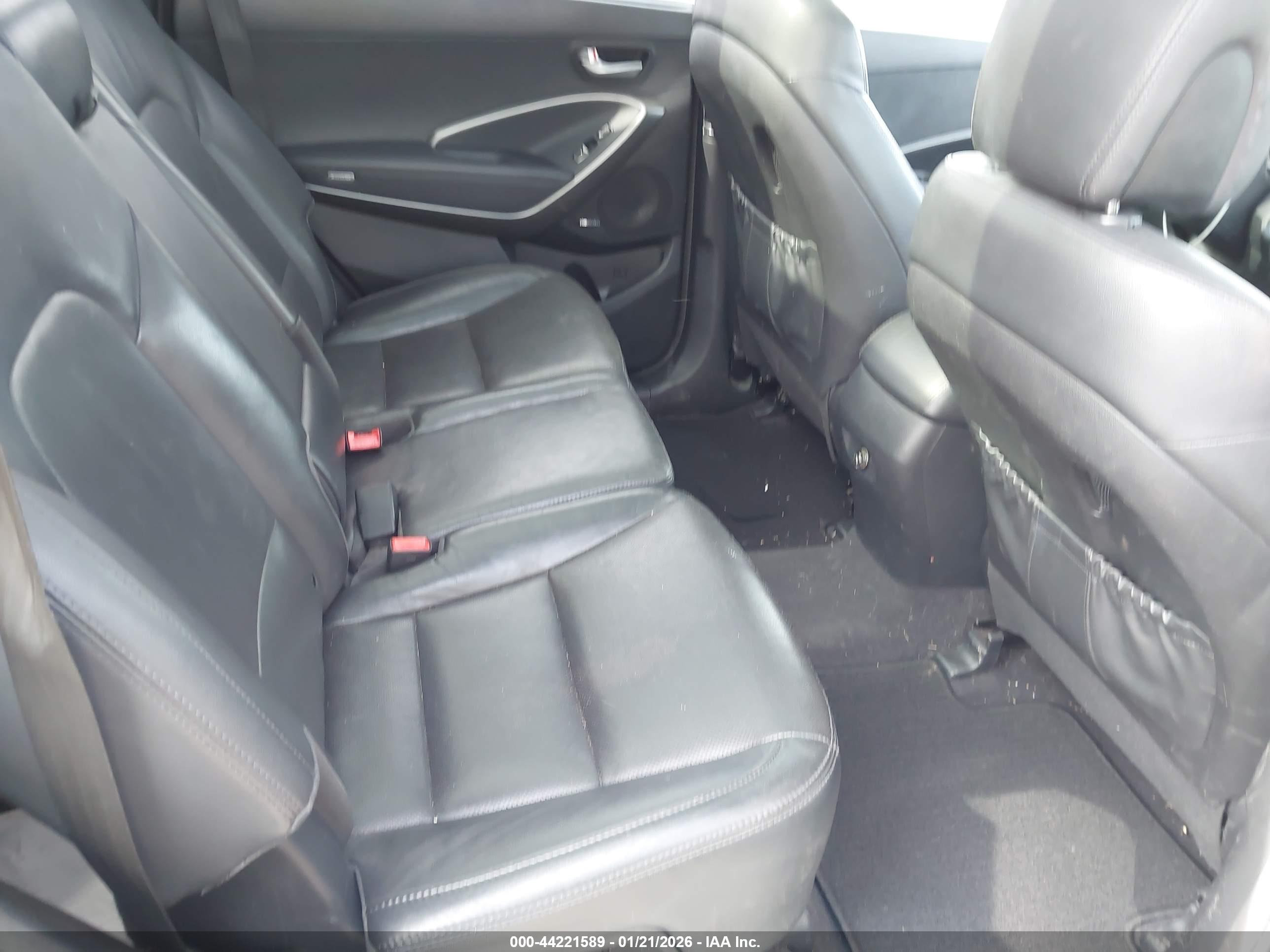 HYUNDAI SANTA image 8