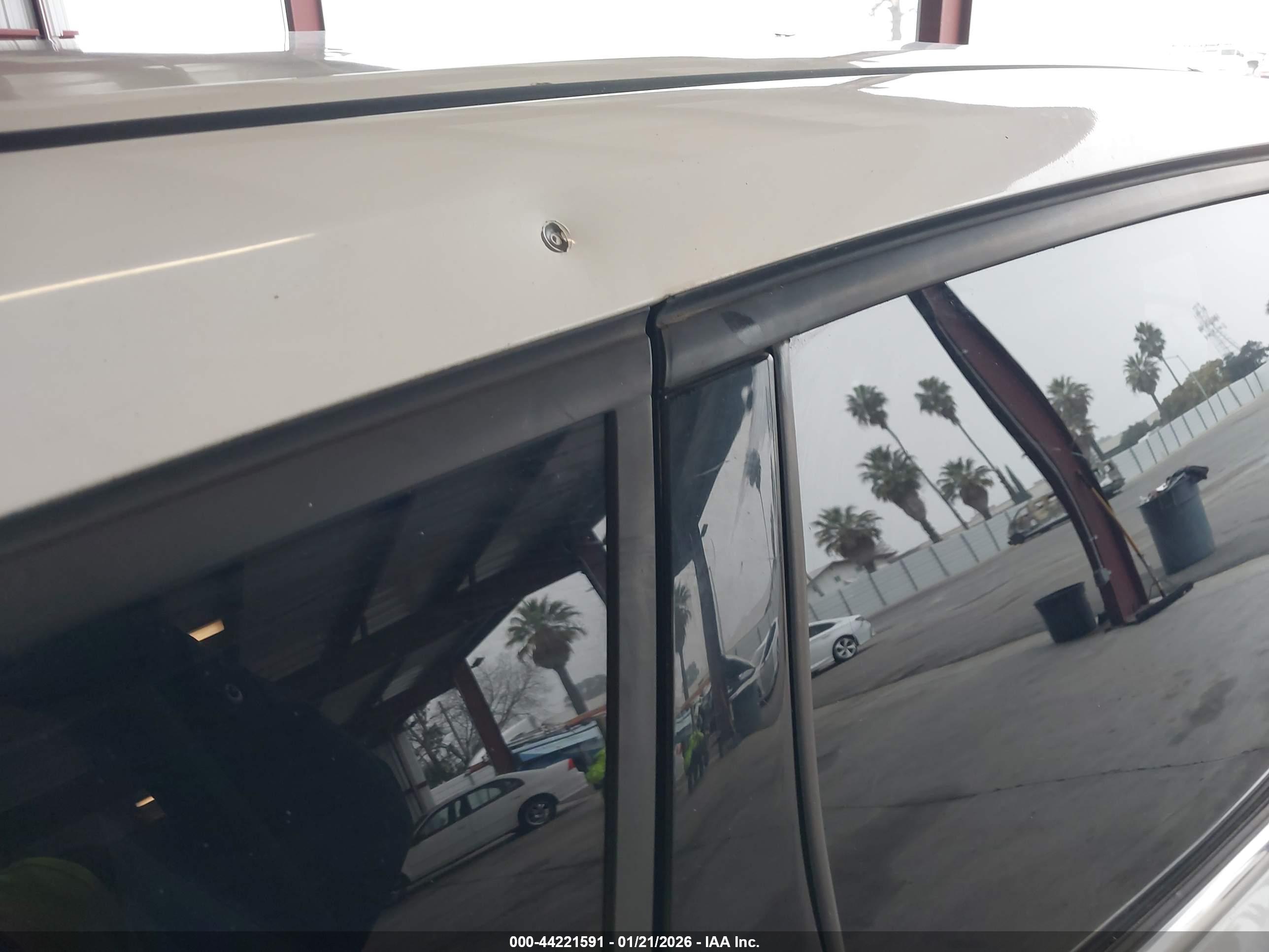 FORD ESCAPE image 6