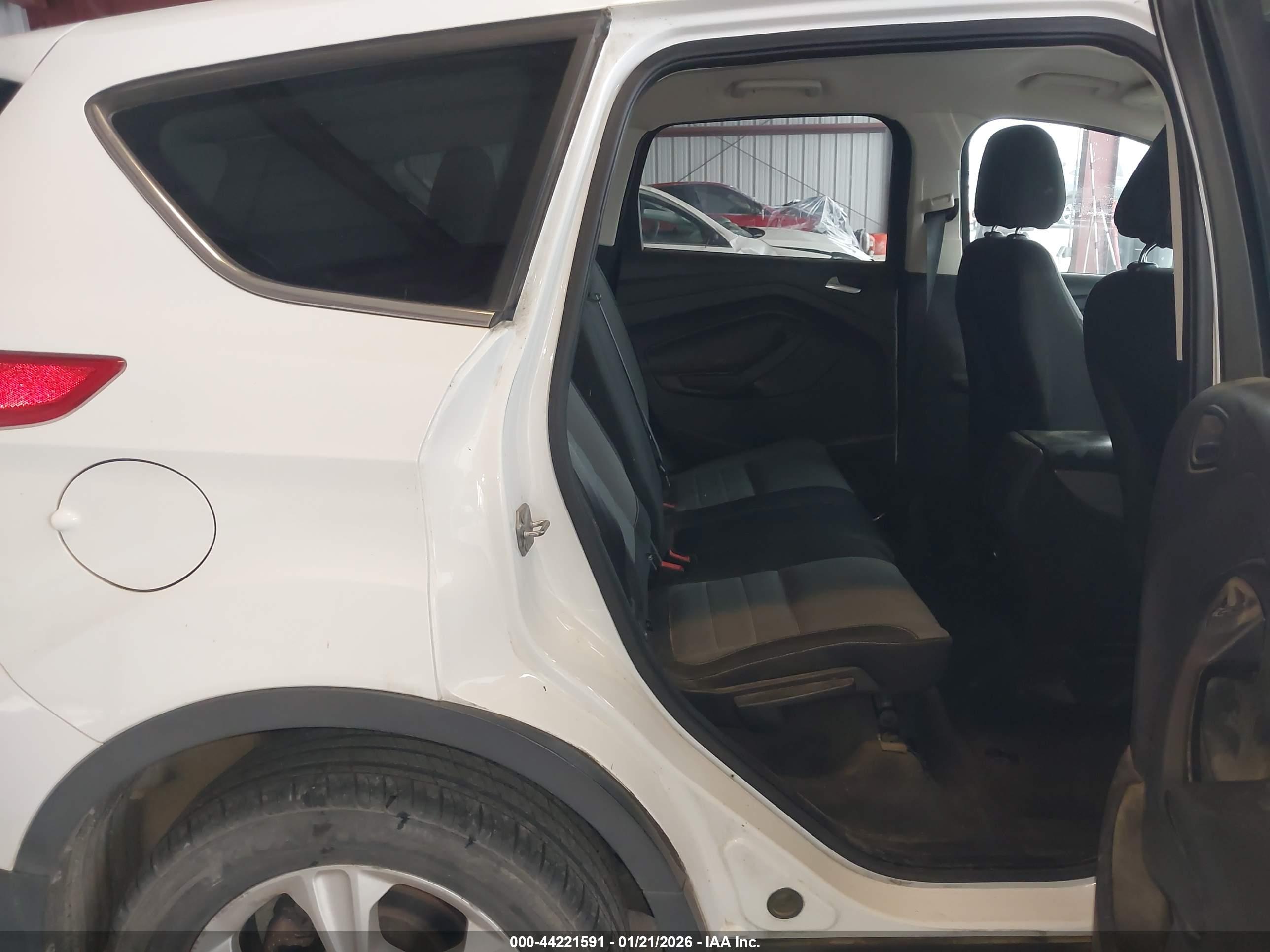 FORD ESCAPE image 8