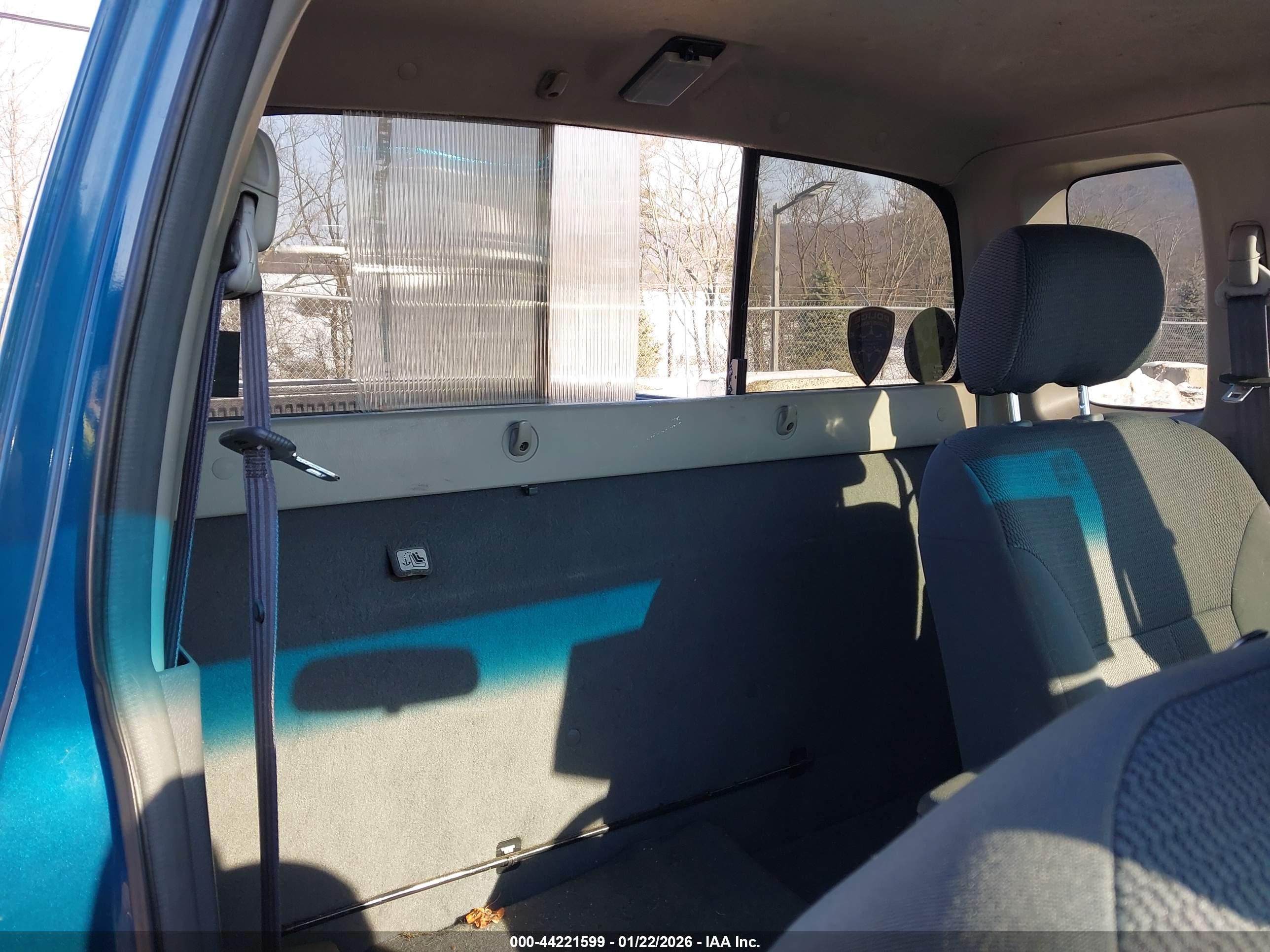 NISSAN FRONTIER image 8