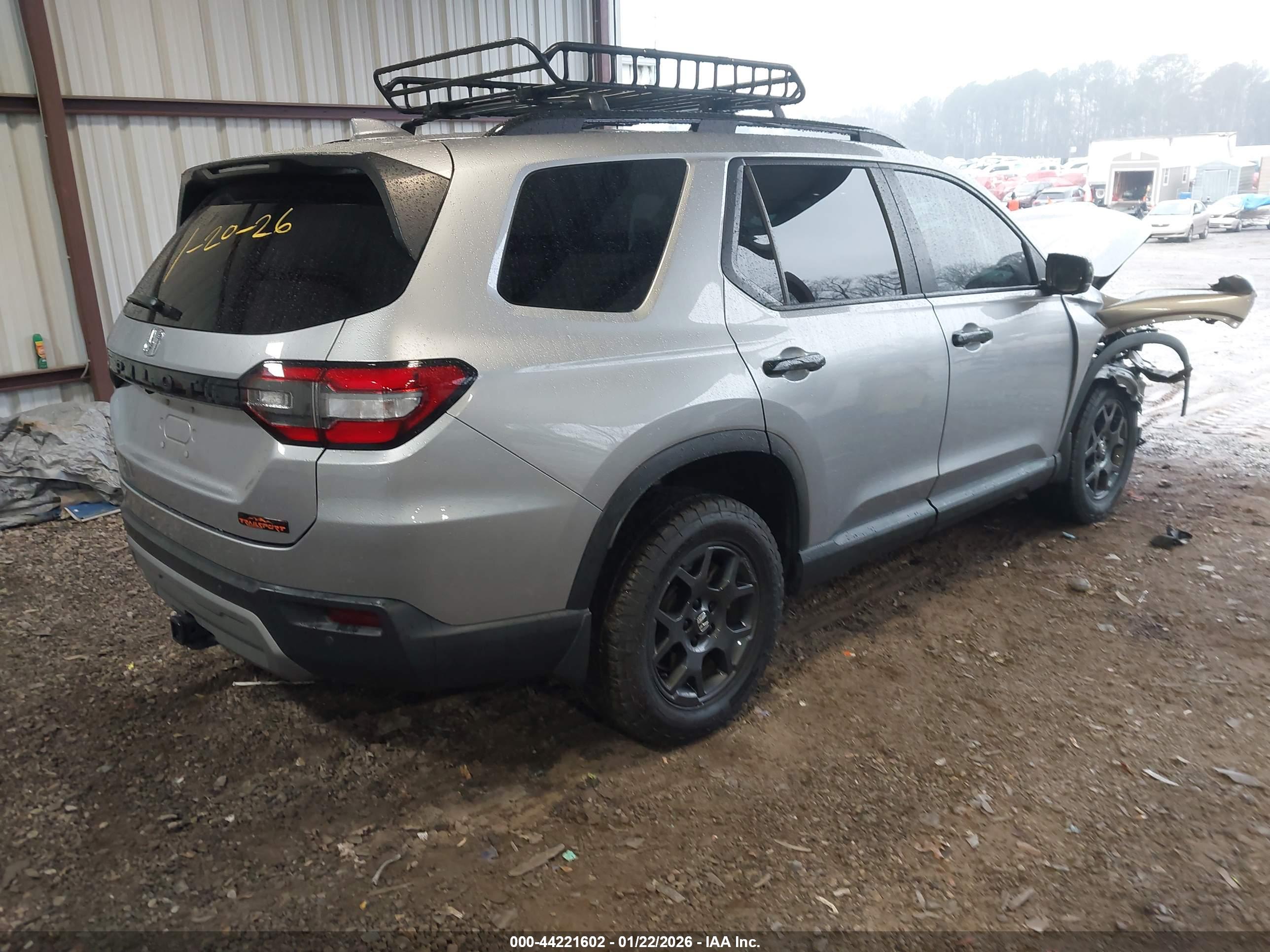 HONDA PILOT image 4