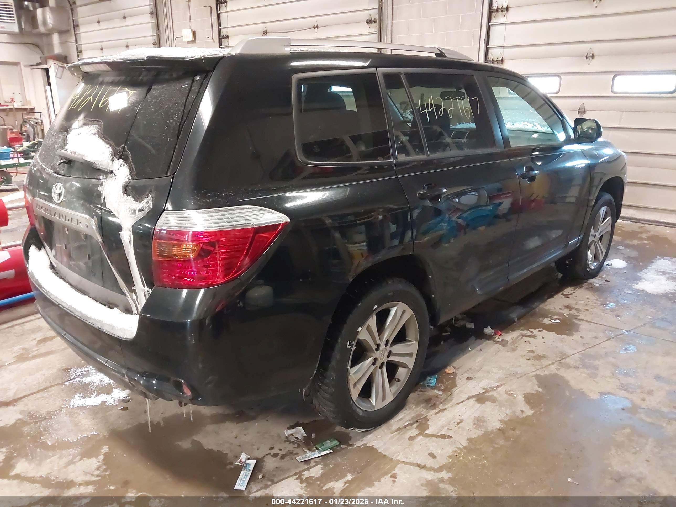 TOYOTA HIGHLANDER image 4