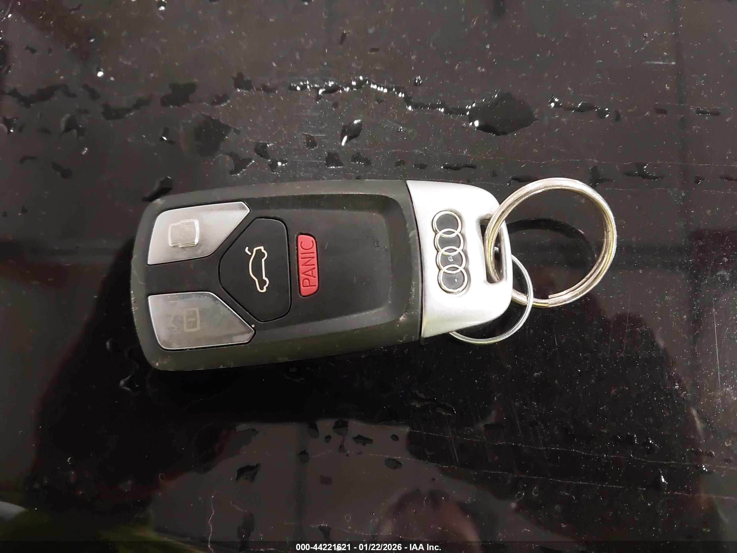 AUDI A4 image 11