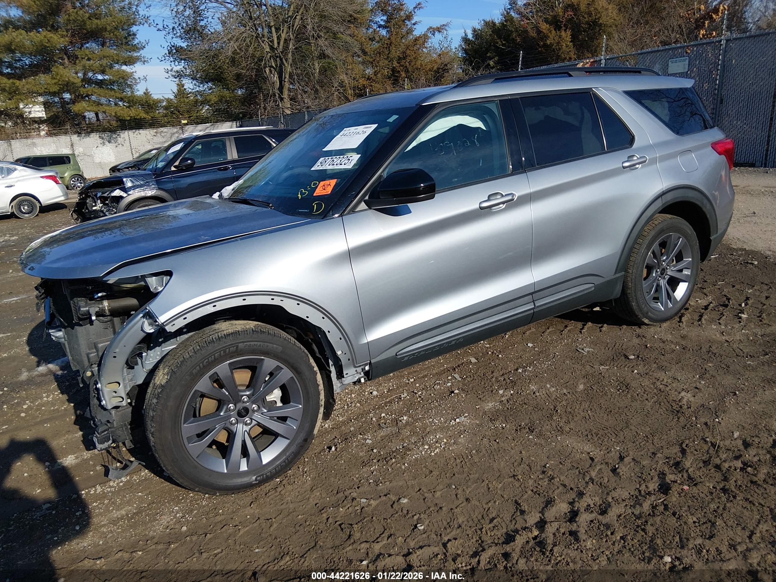 FORD EXPLORER image 2
