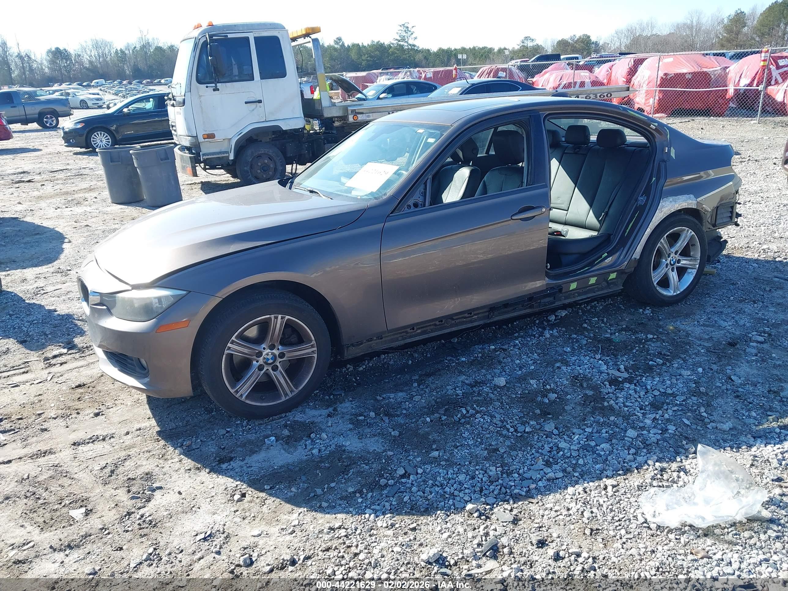 BMW 328I image 2