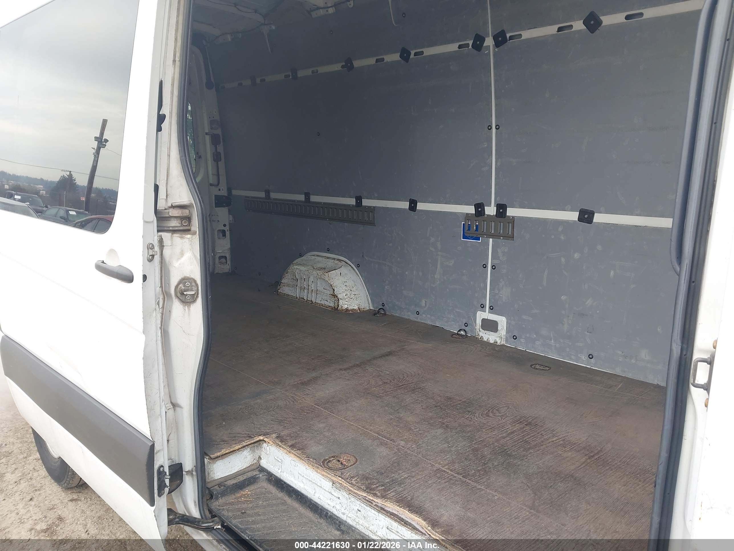 FREIGHTLINER SPRINTER image 8