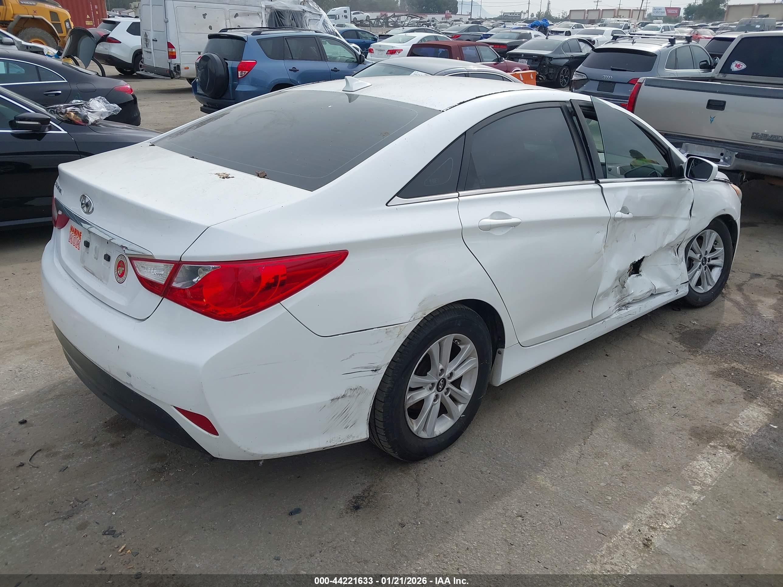 HYUNDAI SONATA image 4
