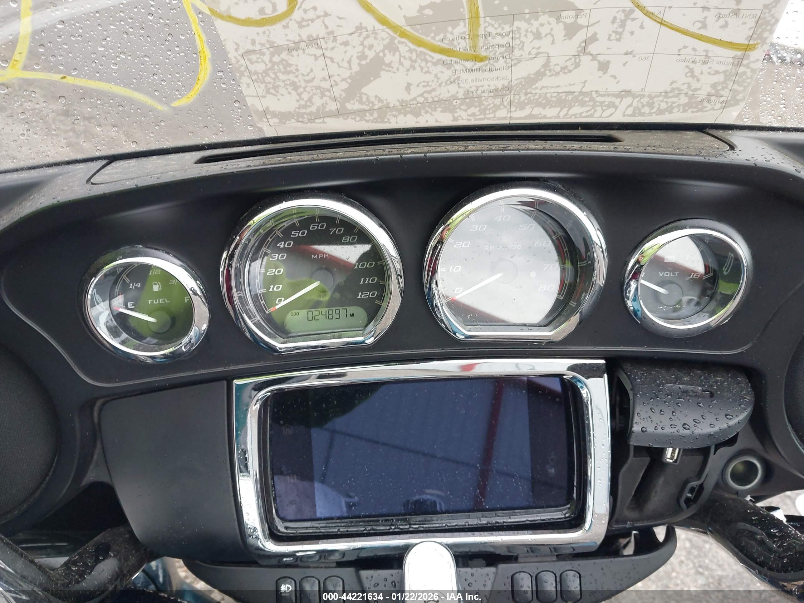 HARLEY-DAVIDSON FLHTCUTG image 7