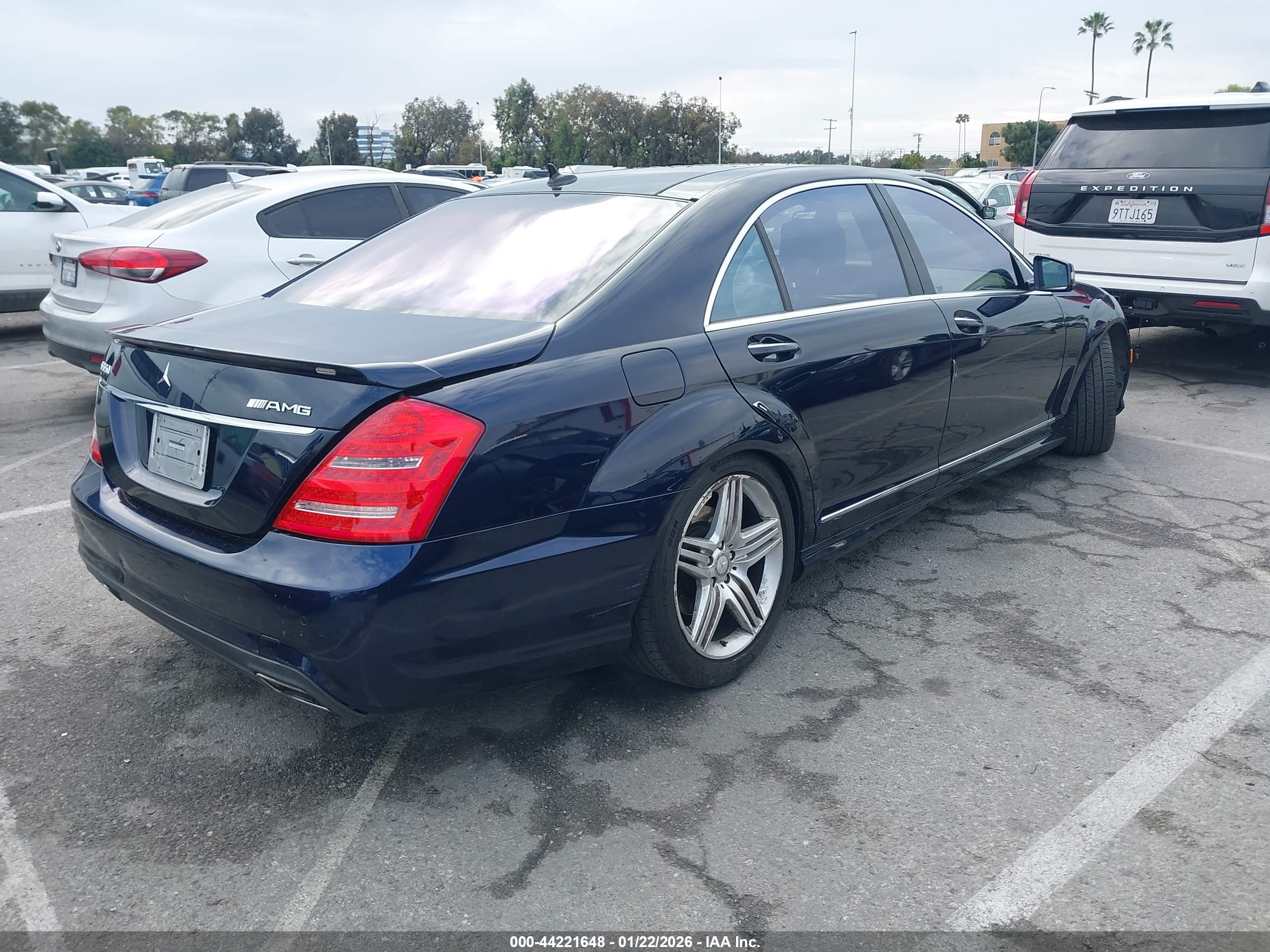 MERCEDES-BENZ S image 4