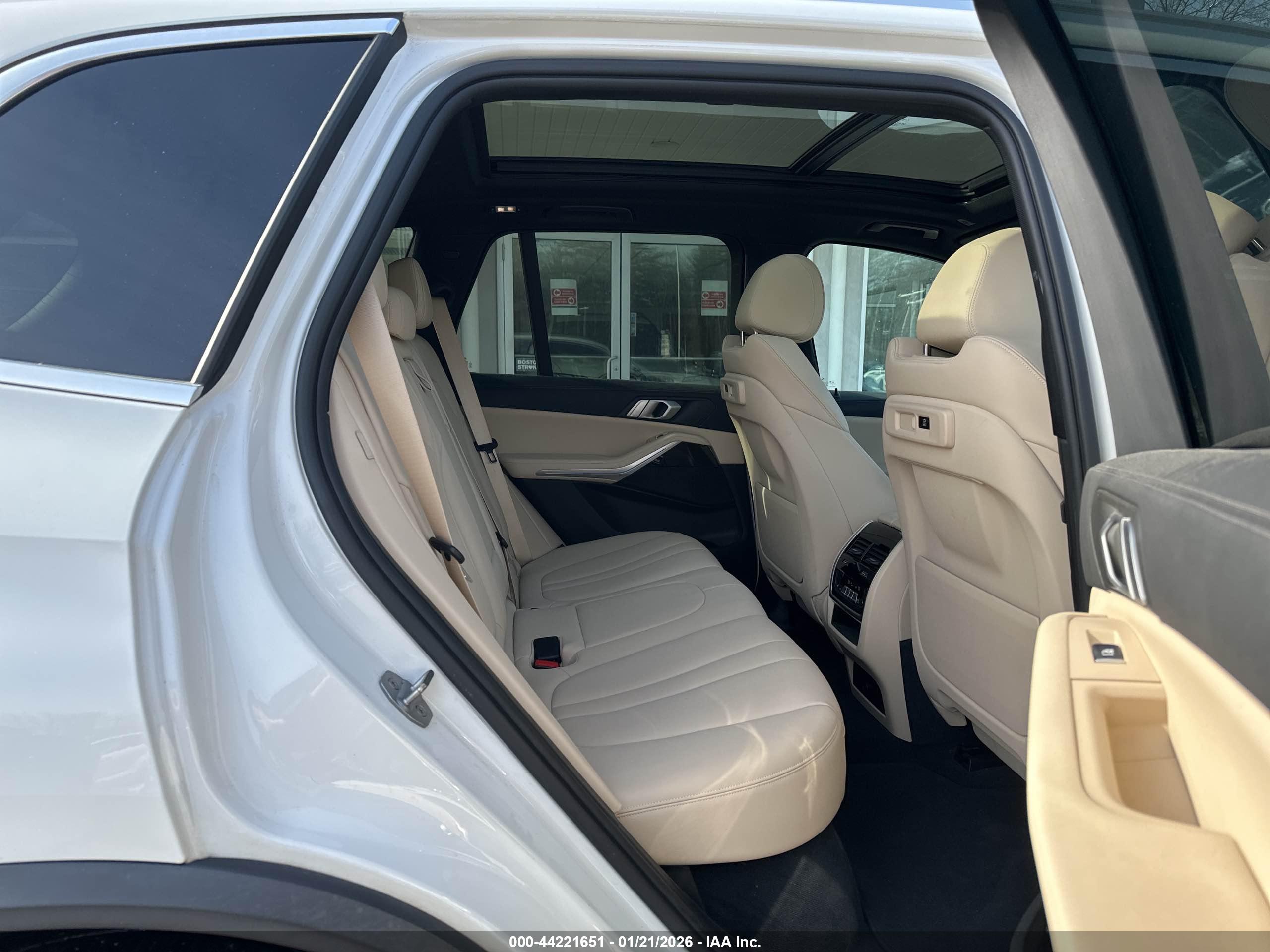 BMW X5 image 8