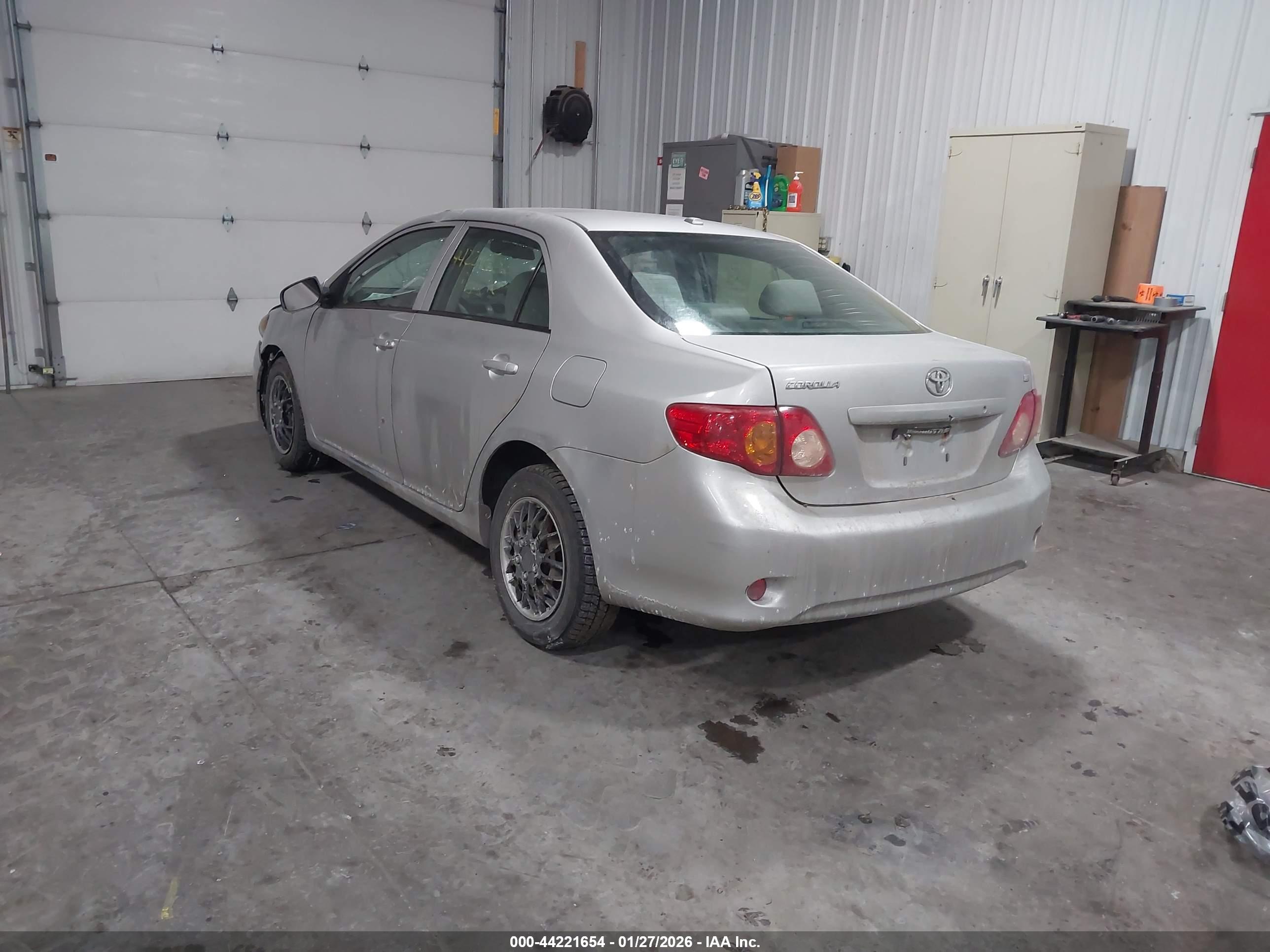 TOYOTA COROLLA image 3