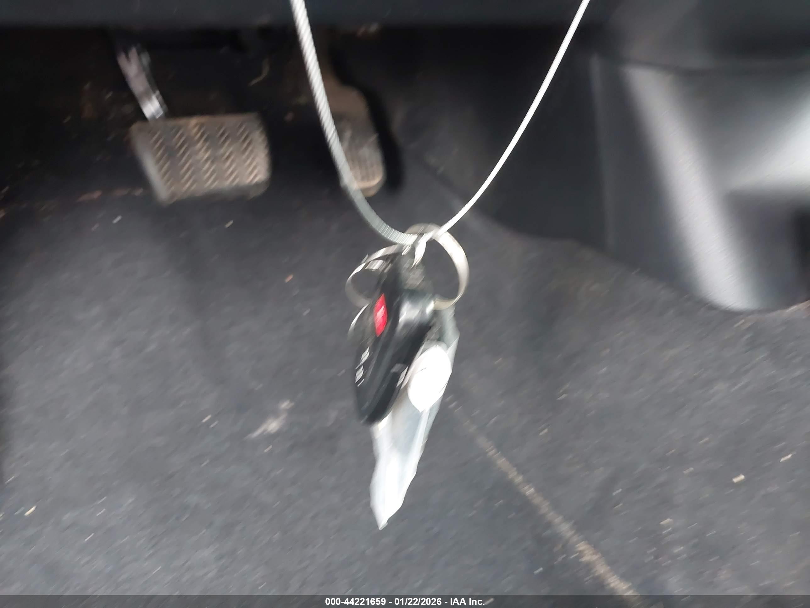 TOYOTA PRIUS image 11