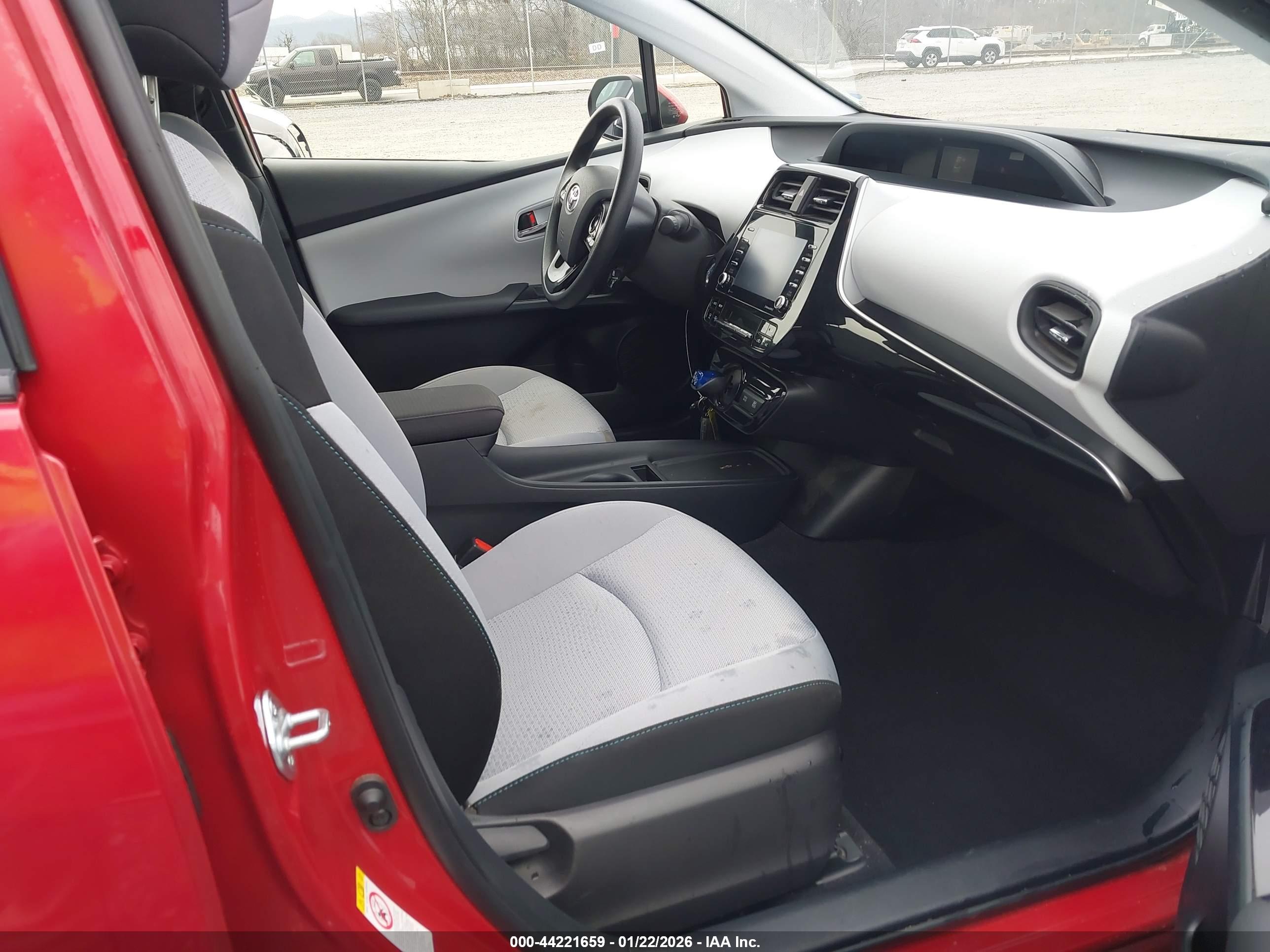 TOYOTA PRIUS image 5