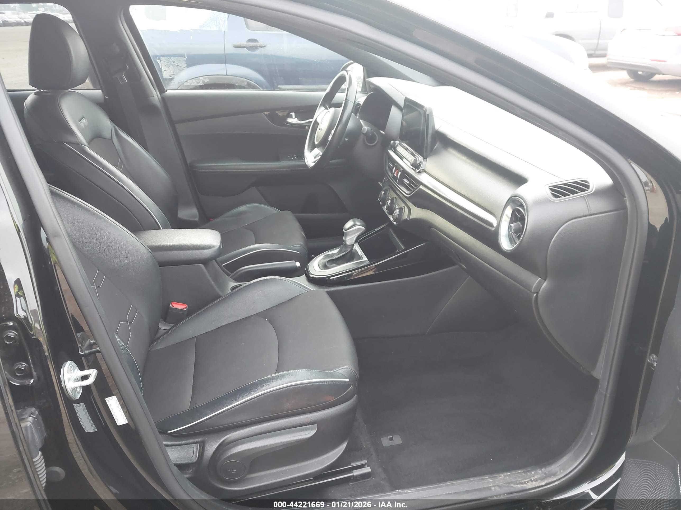 KIA FORTE image 5