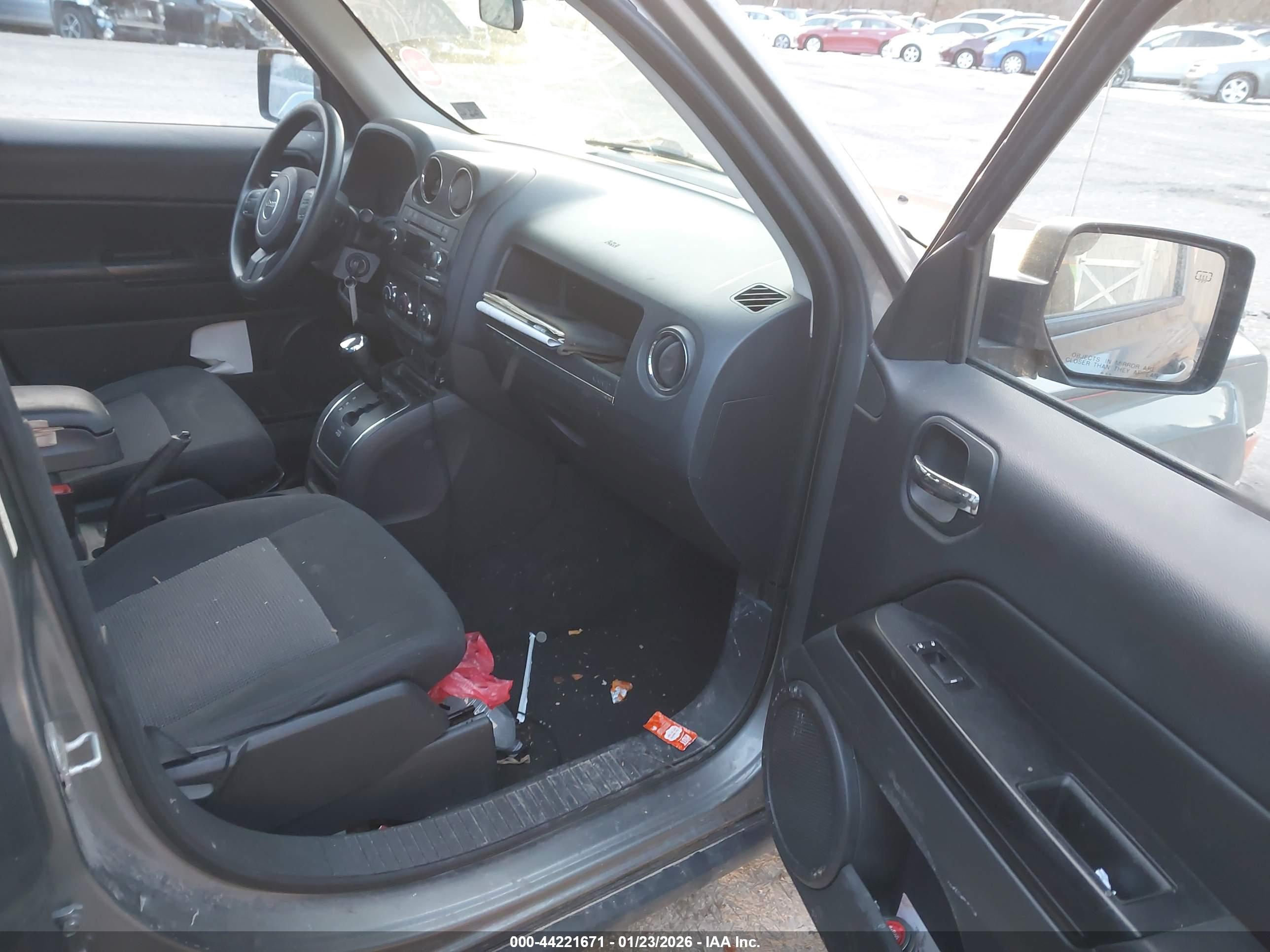 JEEP PATRIOT image 5