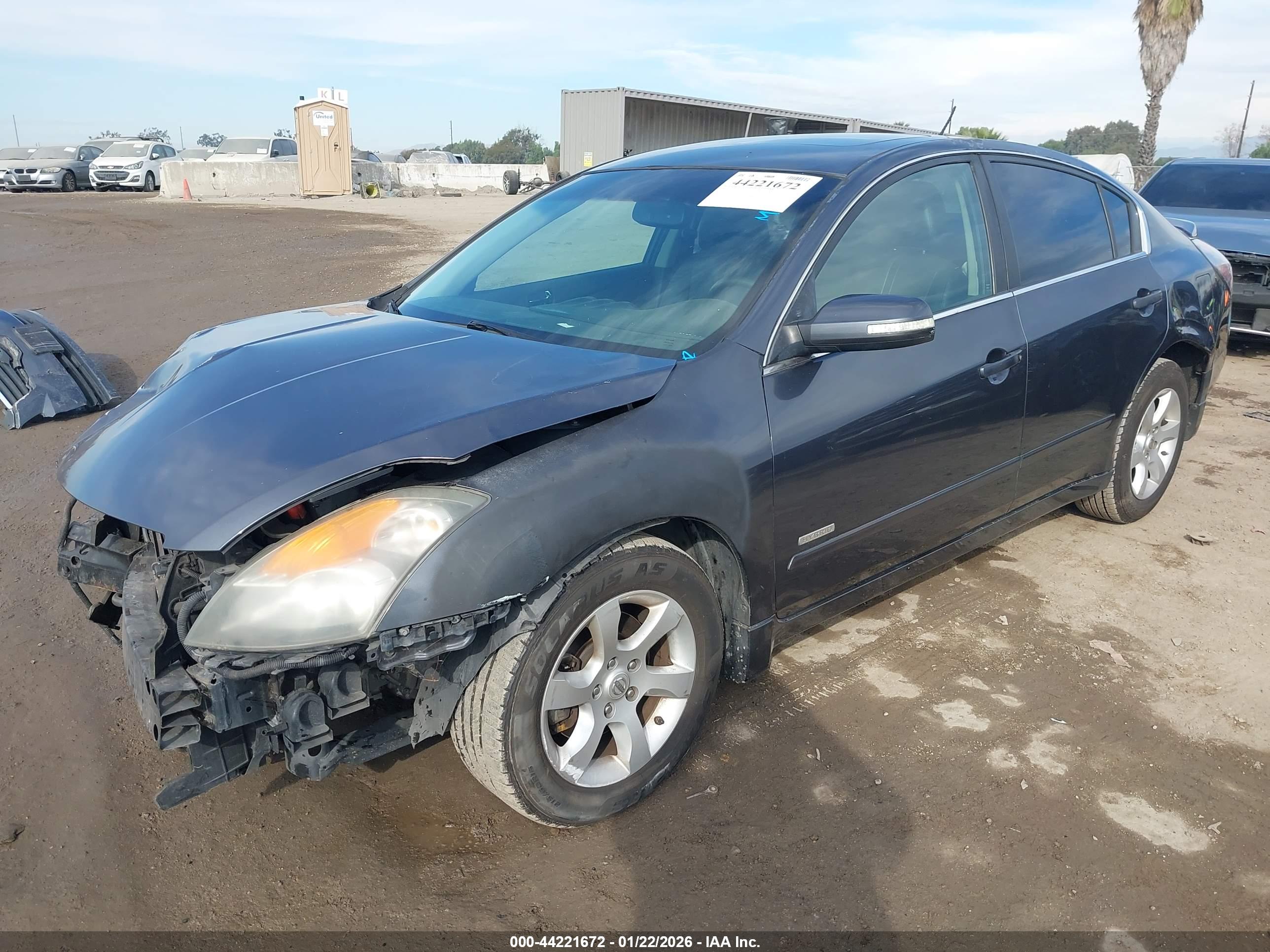 NISSAN ALTIMA image 2