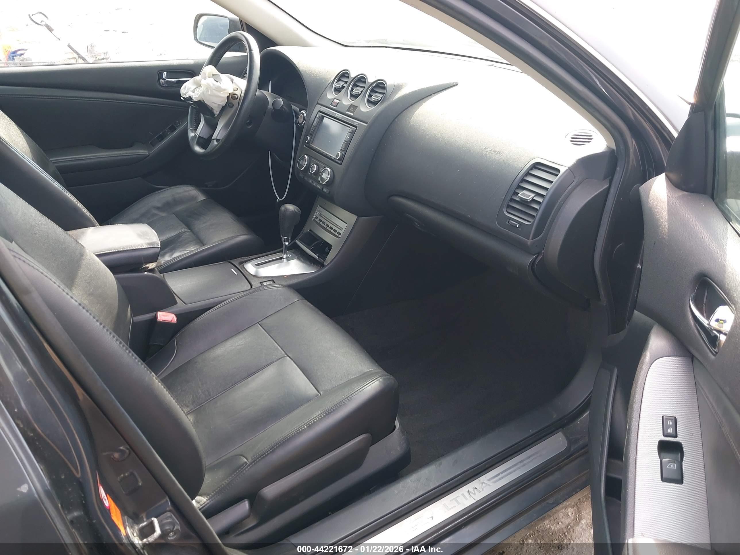 NISSAN ALTIMA image 5