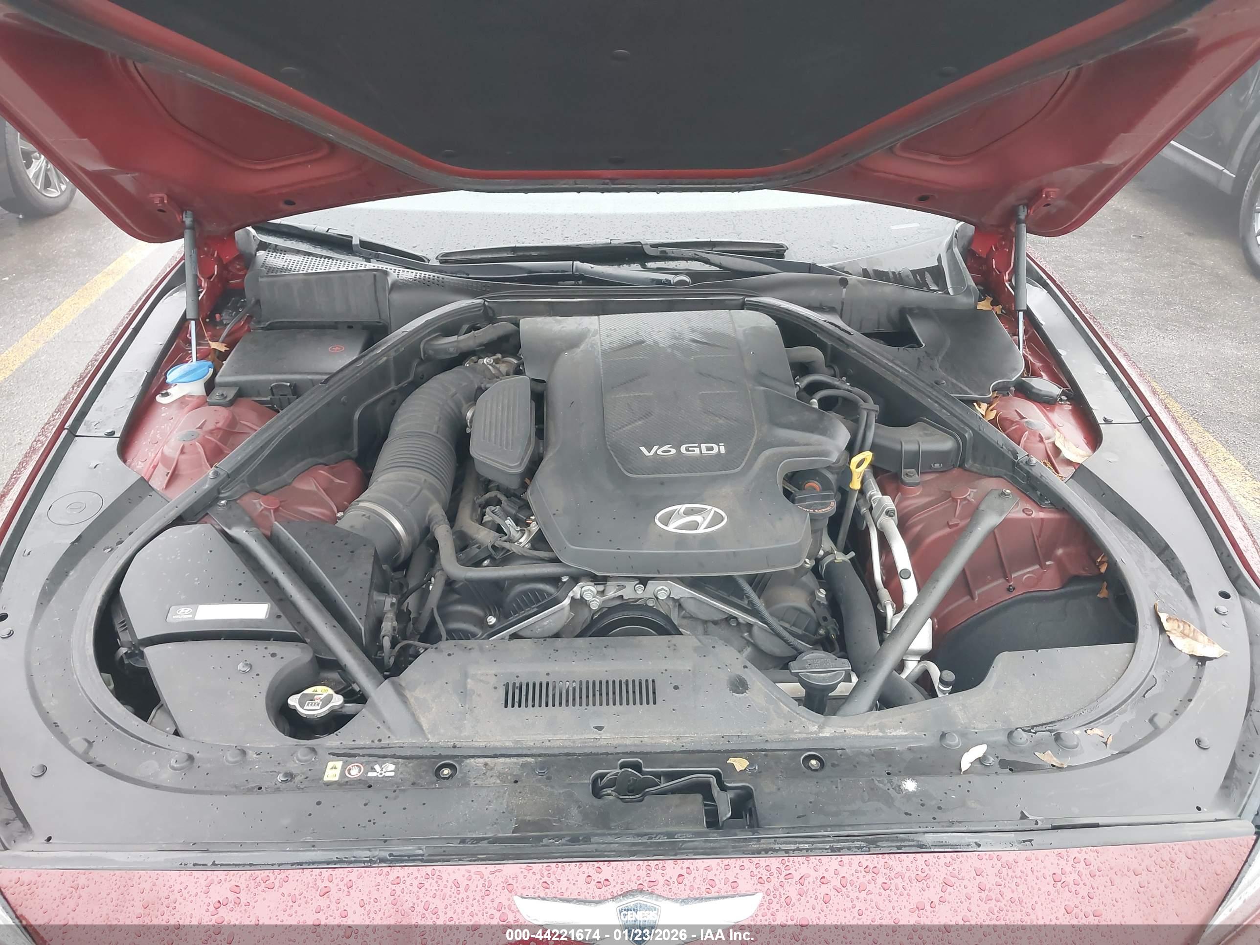 HYUNDAI GENESIS image 10