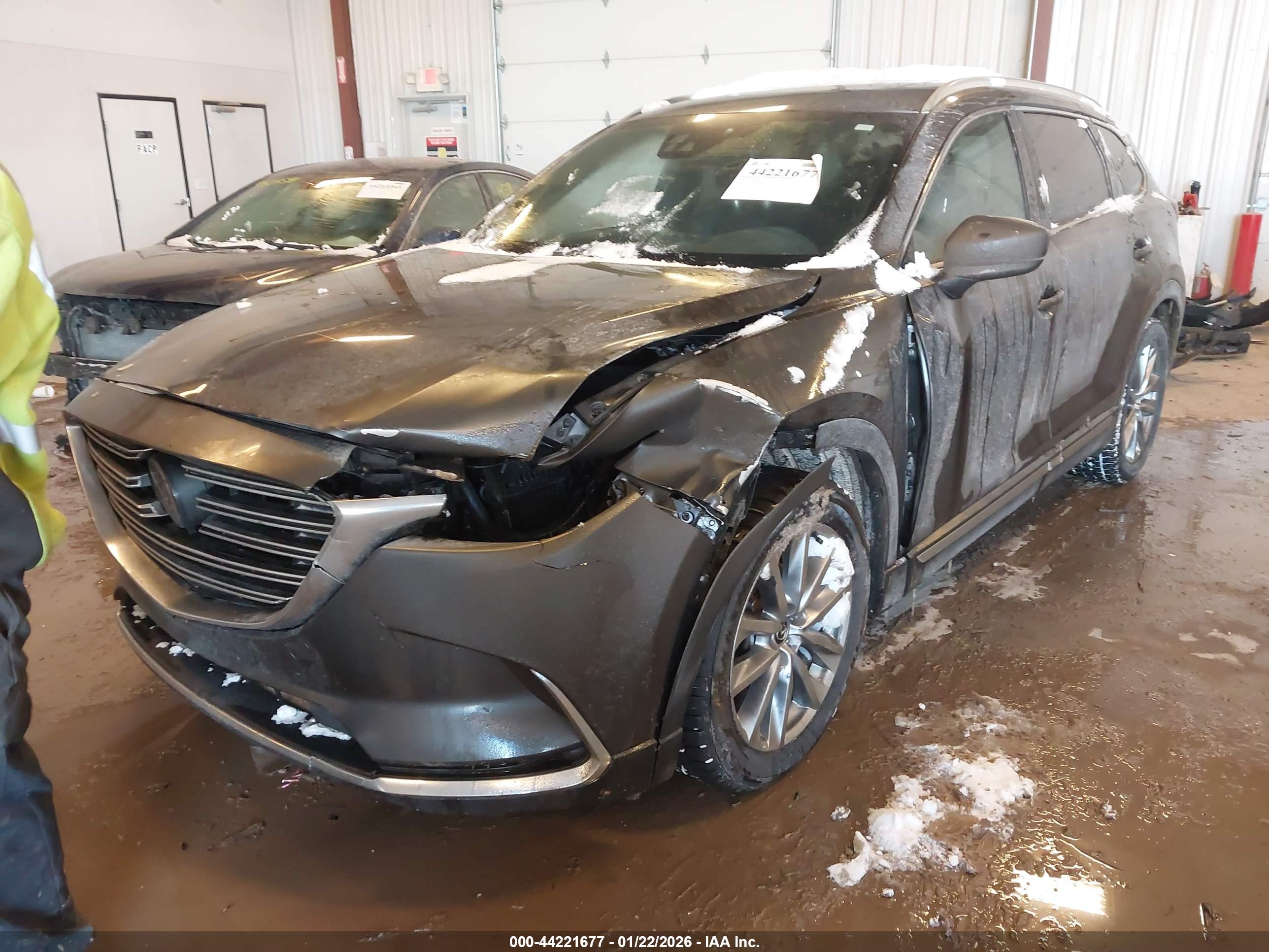 MAZDA CX-9 image 6