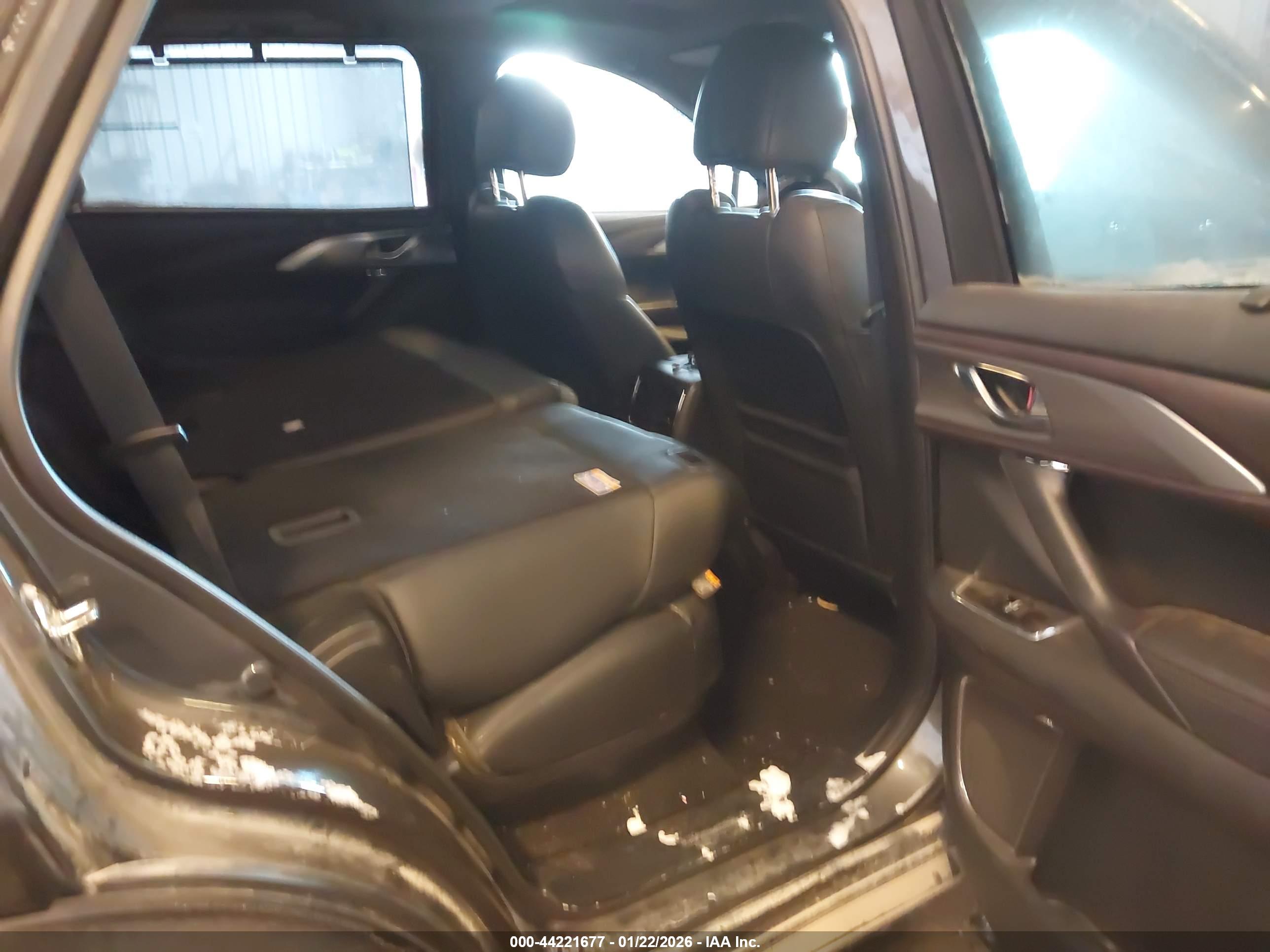 MAZDA CX-9 image 8