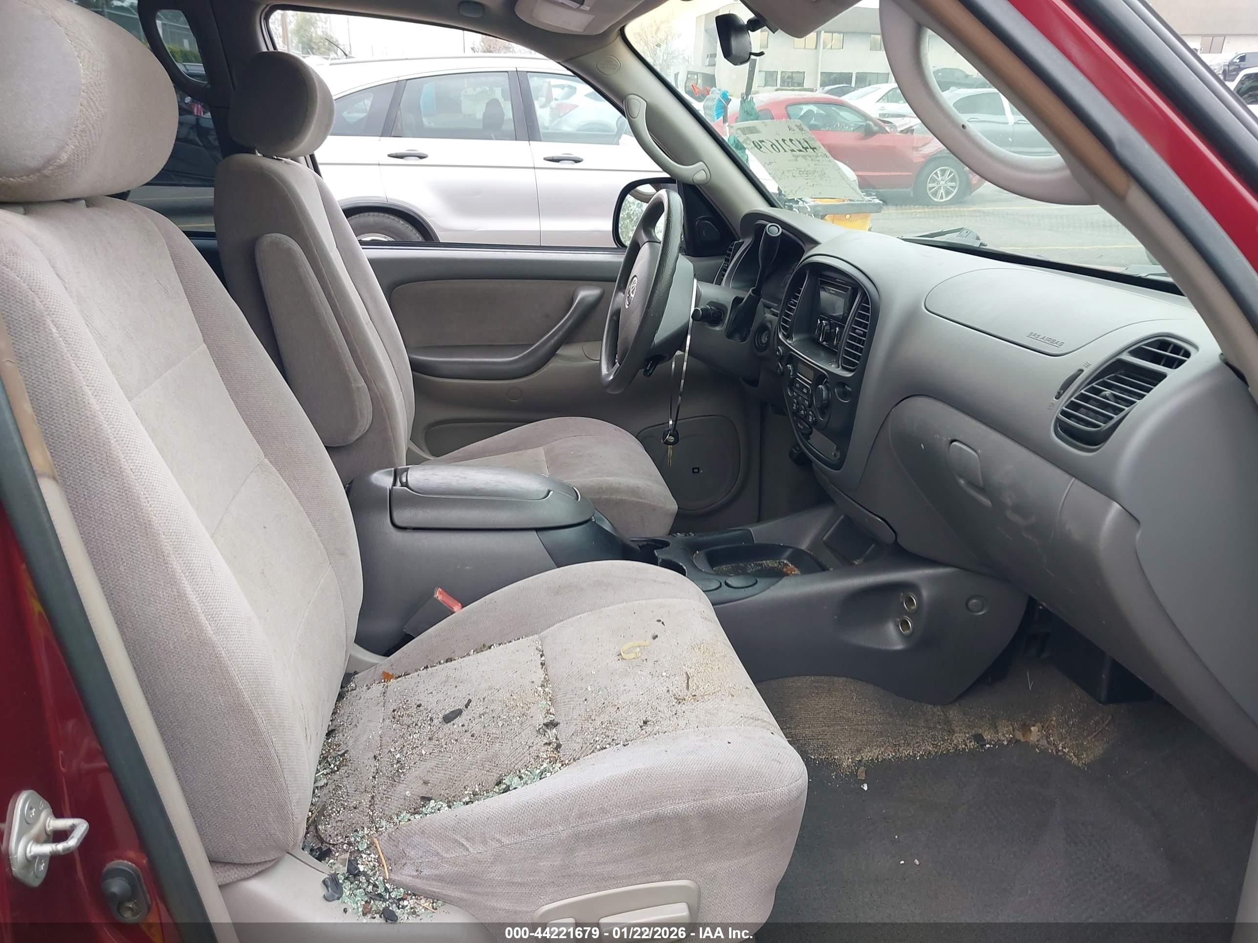 TOYOTA SEQUOIA image 5