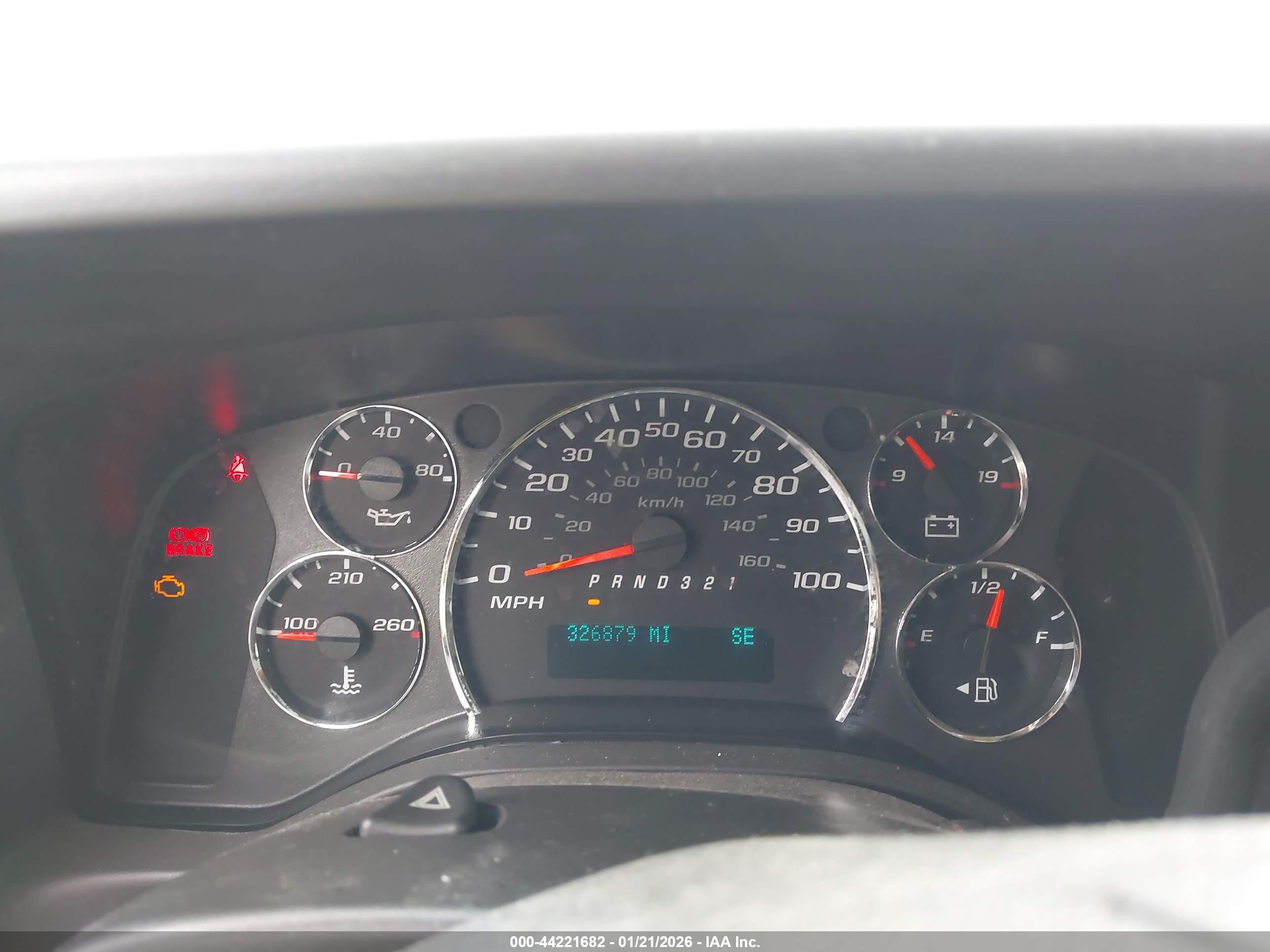 CHEVROLET EXPRESS image 7