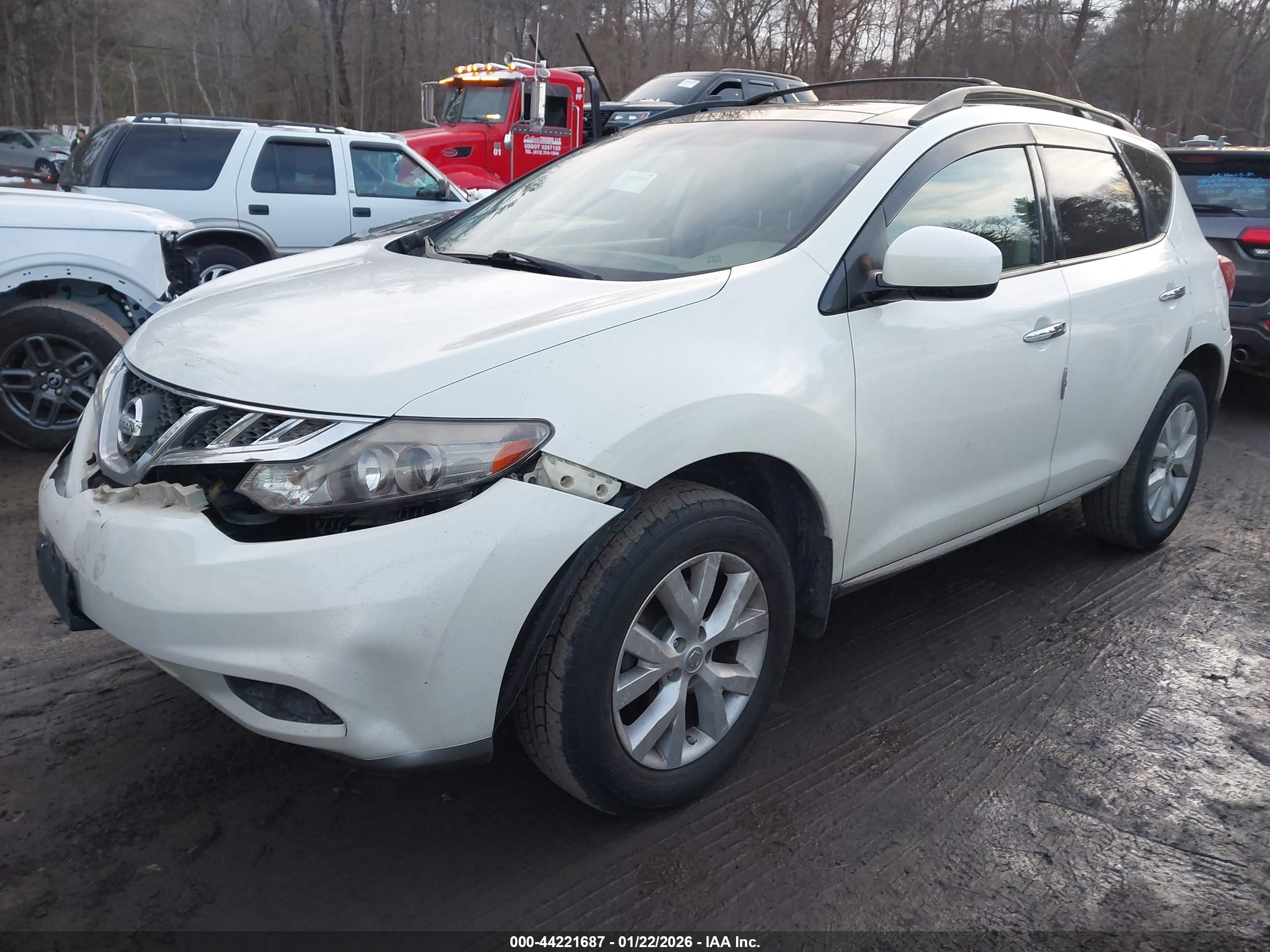 NISSAN MURANO image 2