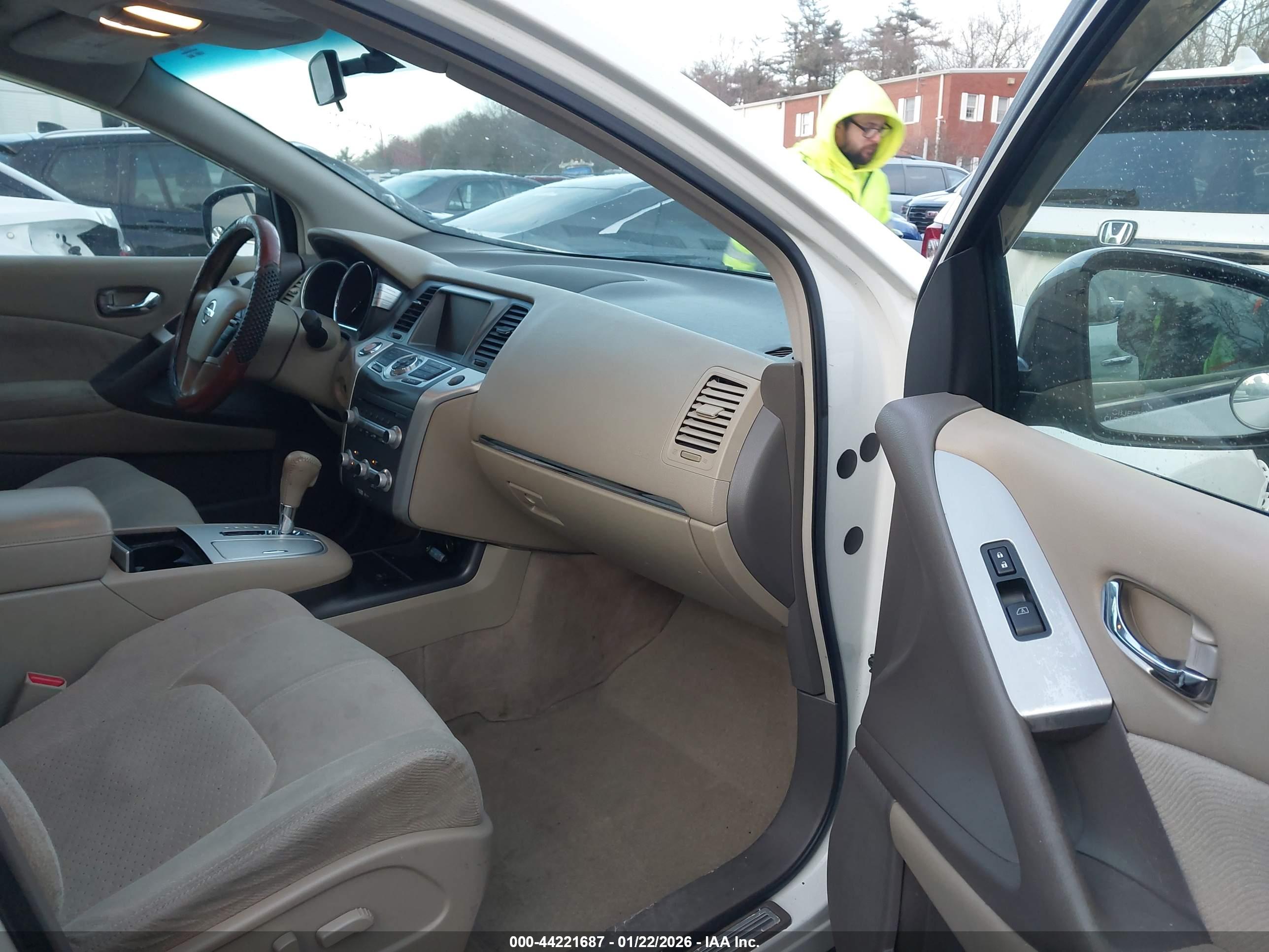 NISSAN MURANO image 5