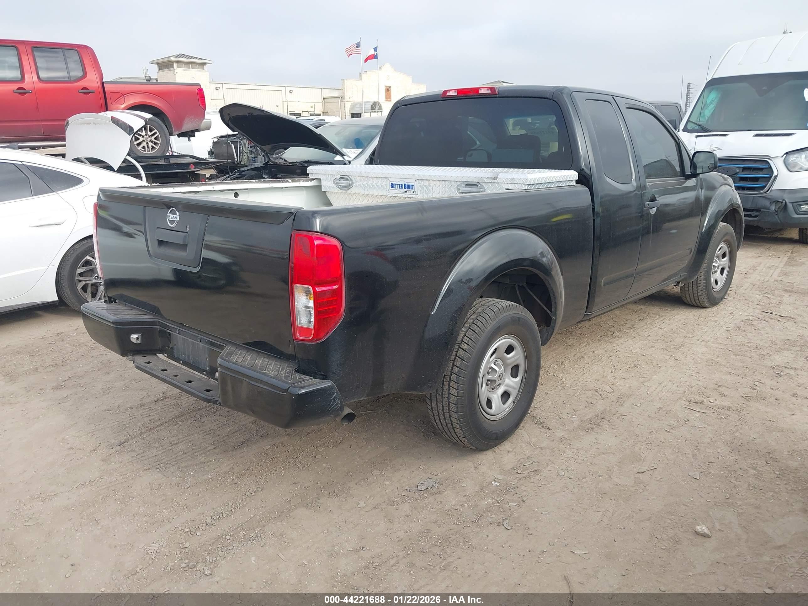 NISSAN FRONTIER image 4