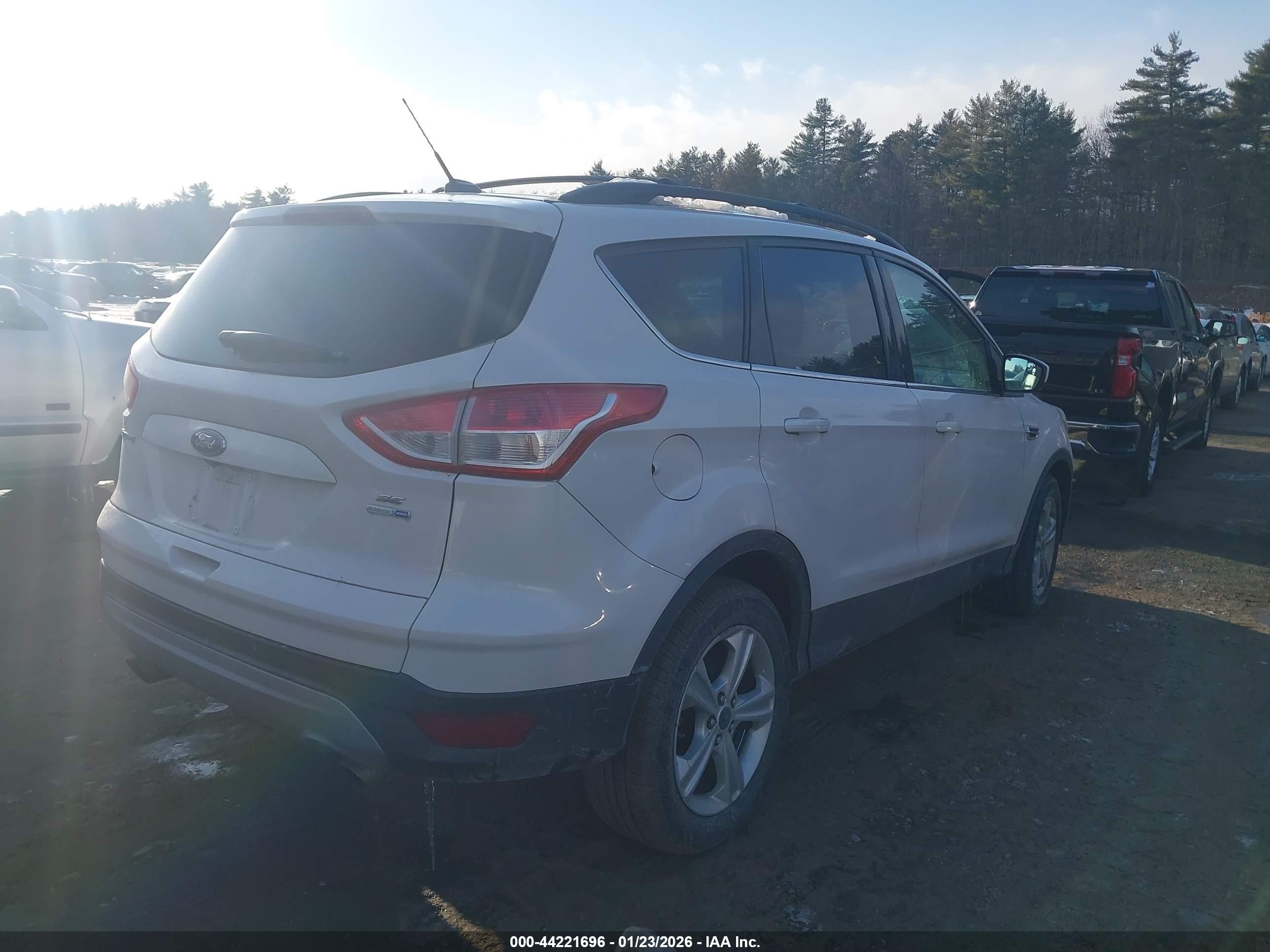 FORD ESCAPE image 4
