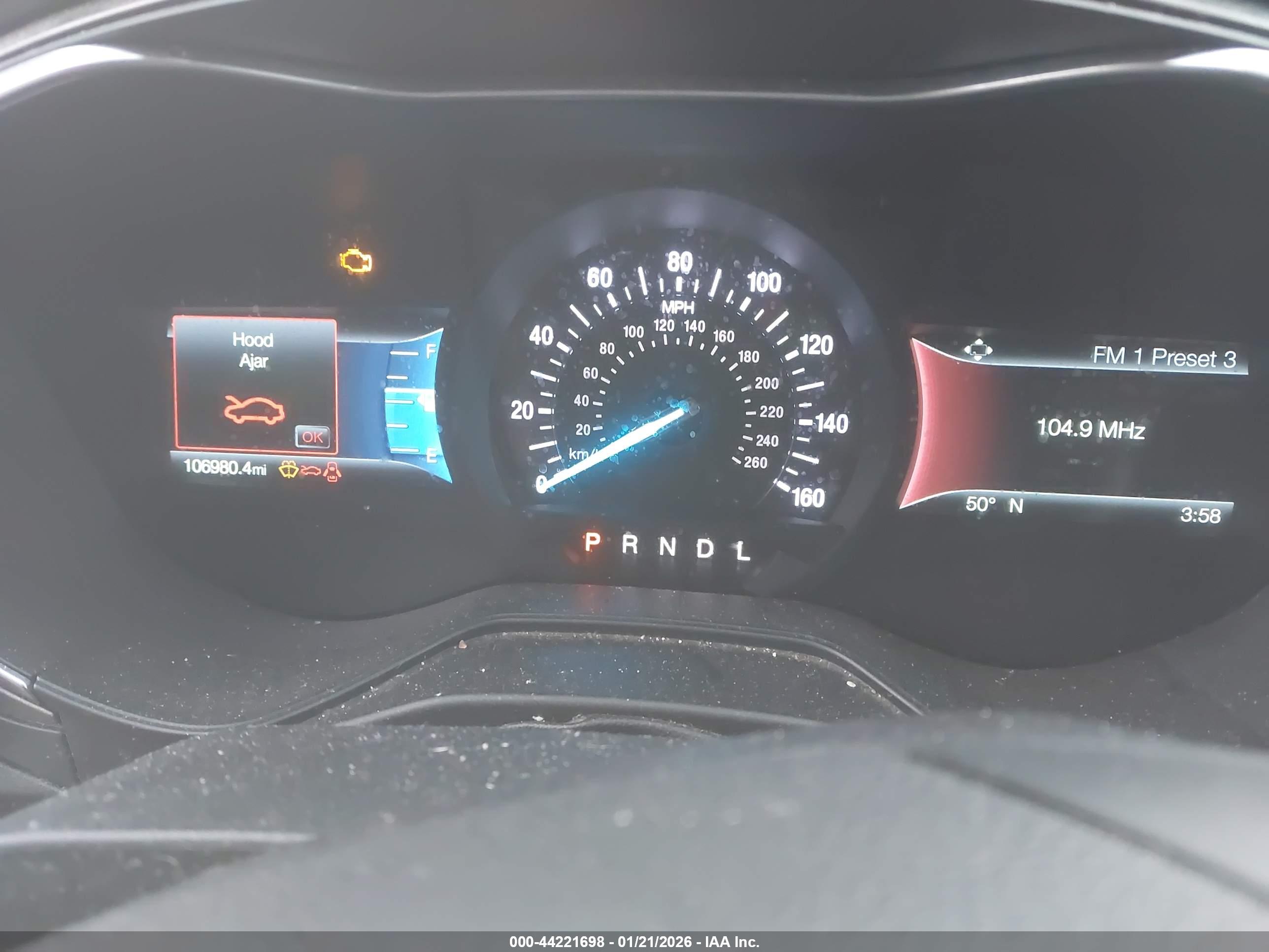 FORD FUSION image 7