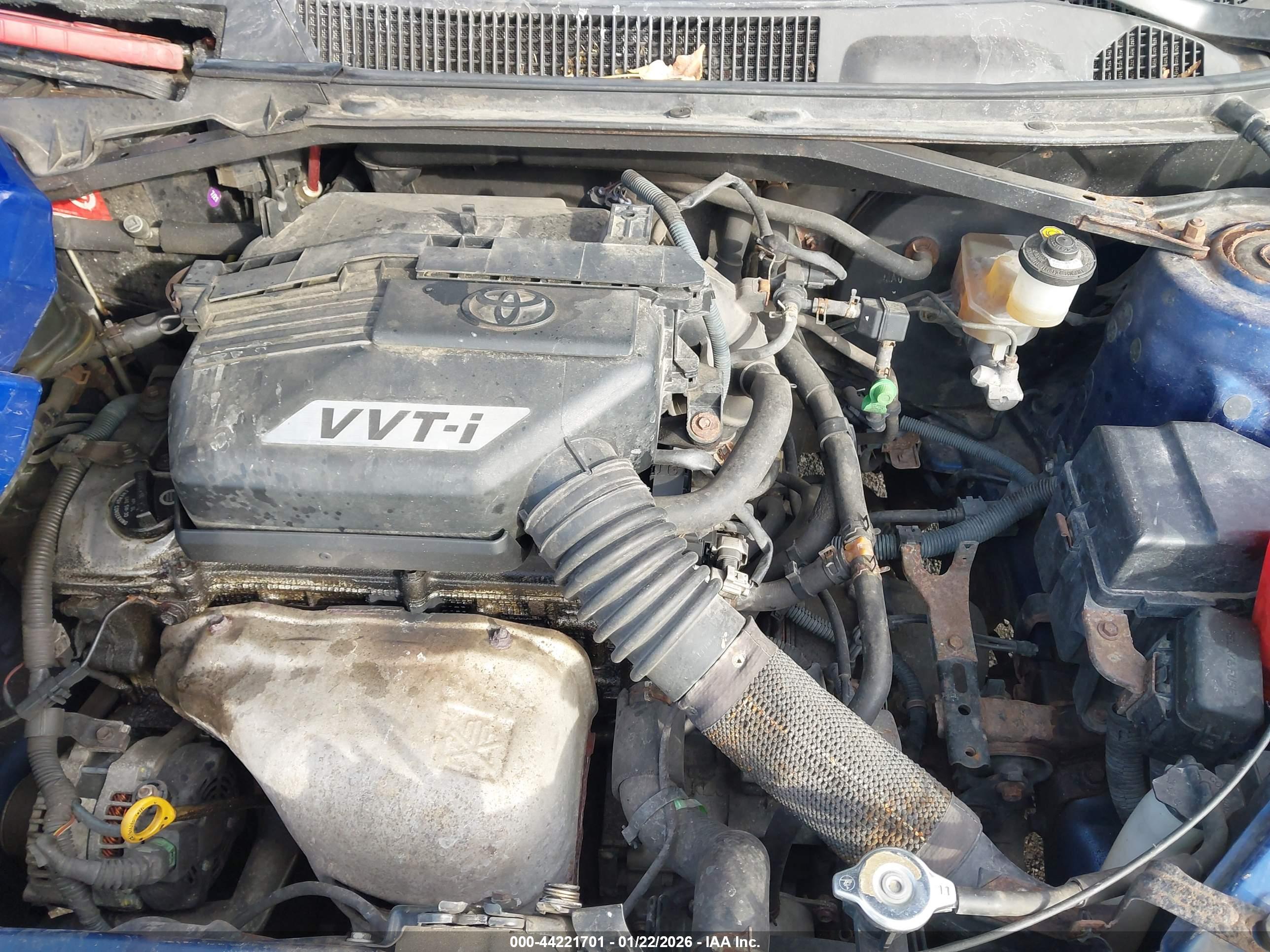 TOYOTA RAV4 image 10