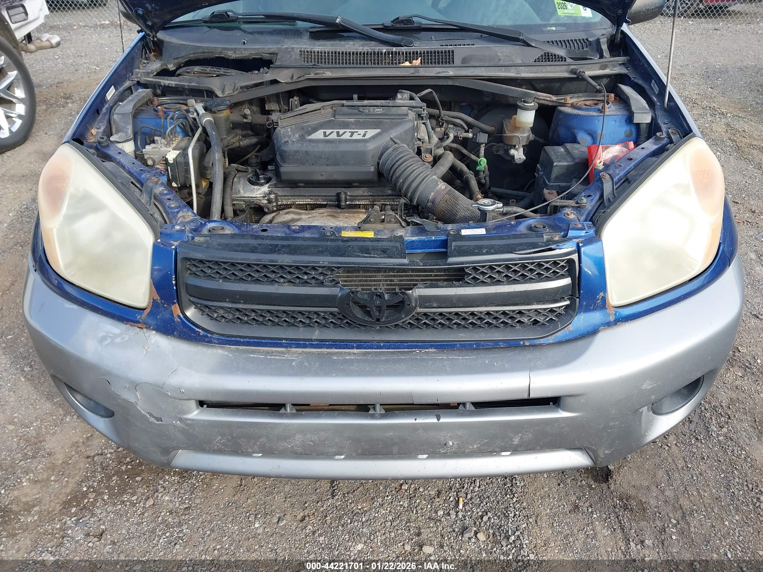 TOYOTA RAV4 image 6