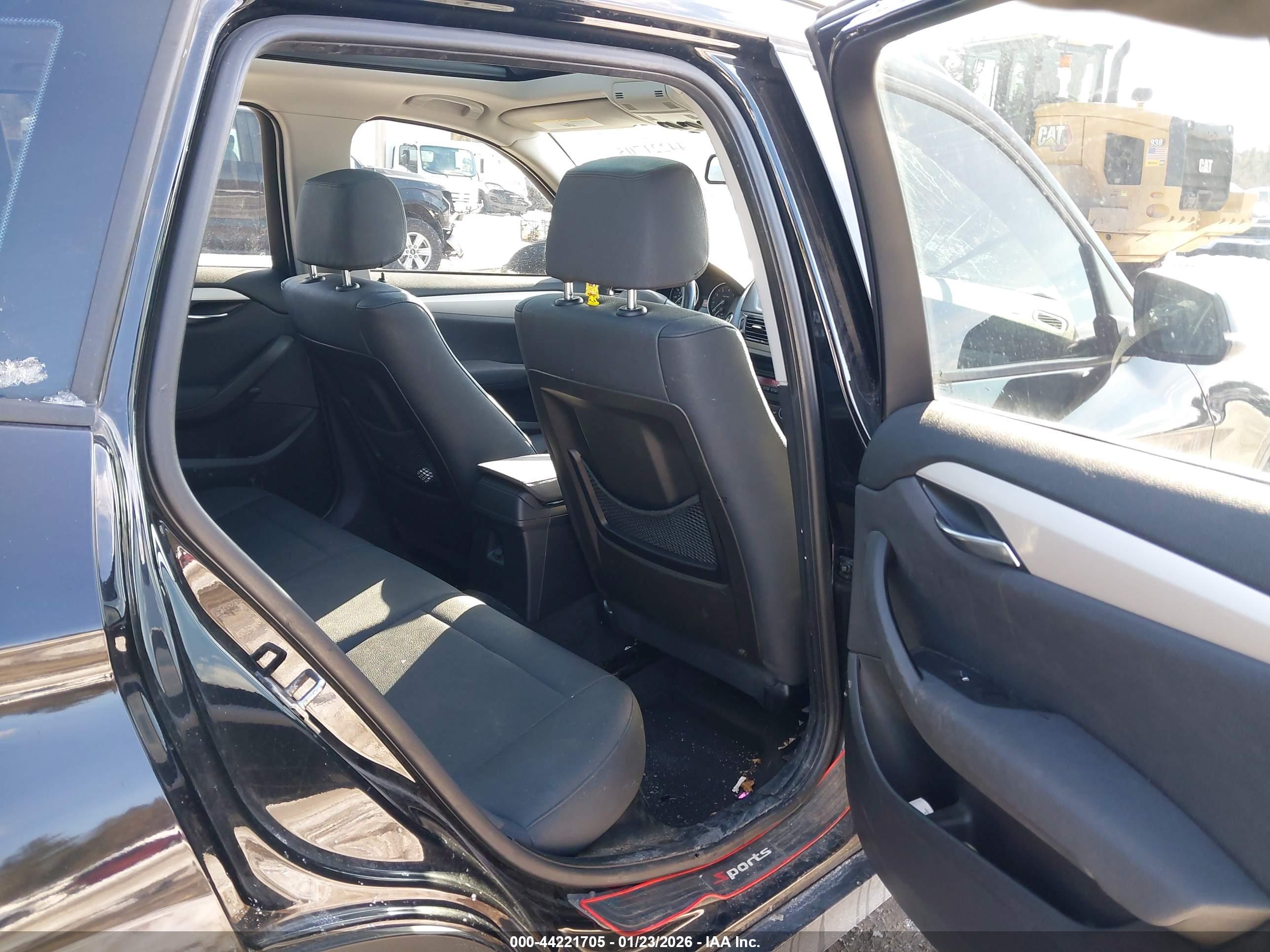 BMW X1 image 8
