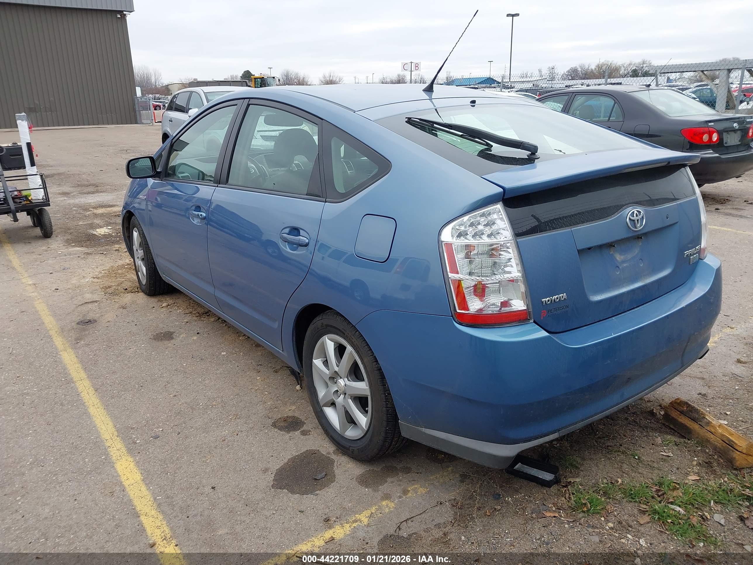 TOYOTA PRIUS image 3
